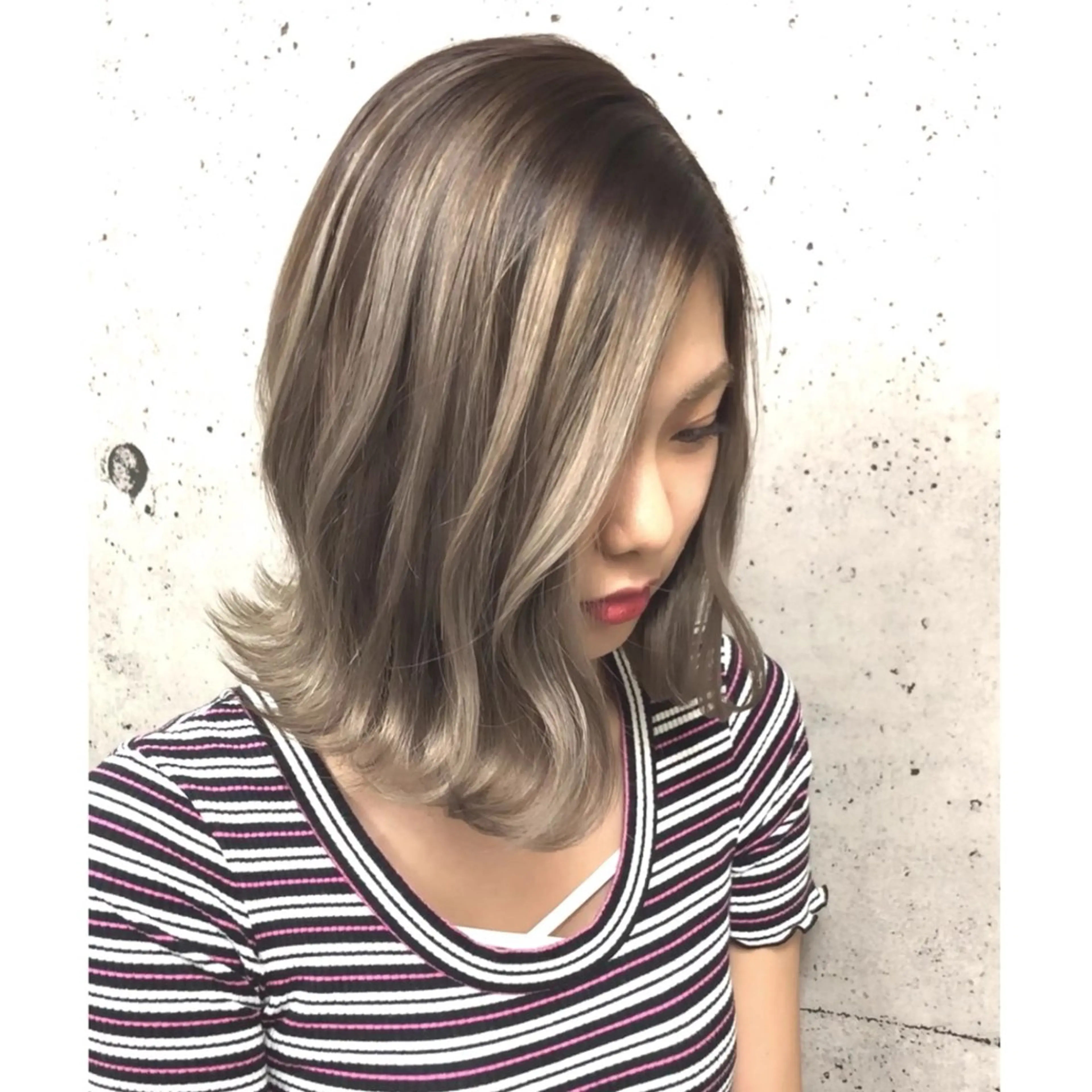 ミディアム カラー カット ヘアカラー トリートメント 奥山義進/ハイトーン /バレイヤージュのヘアスタイル