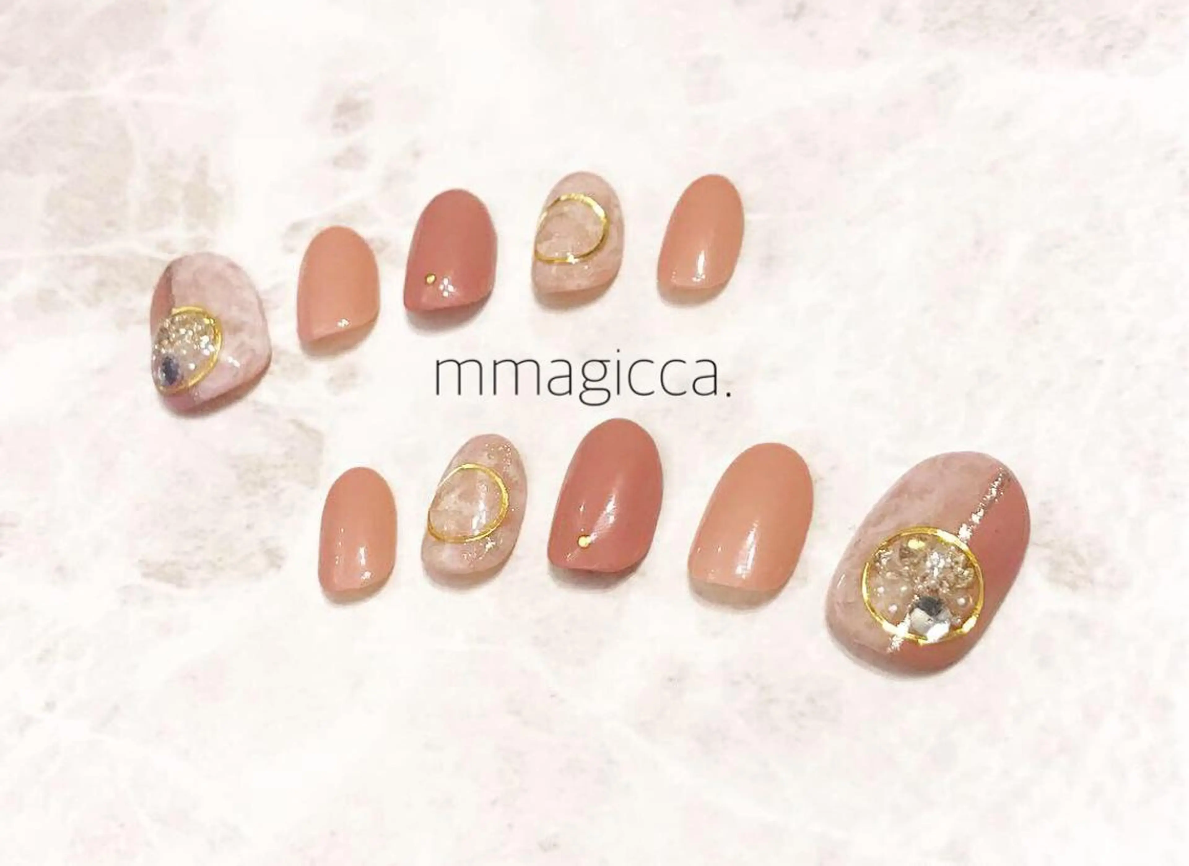 ネイル ネイルチップ mmagicca. 【 まじか. 】のネイルデザイン