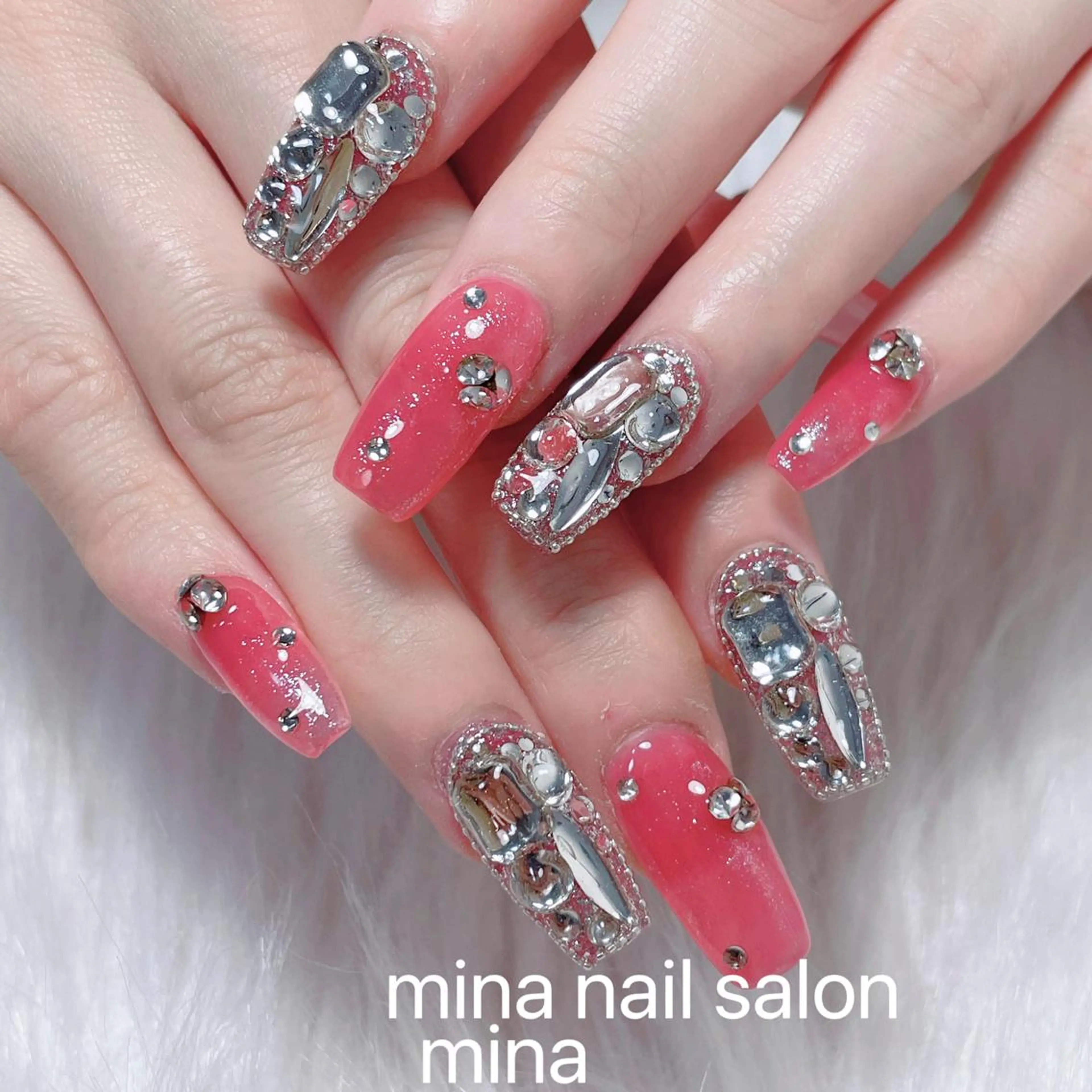 ネイル Mina🧸 韓国風ネイル🎀のネイルデザイン
