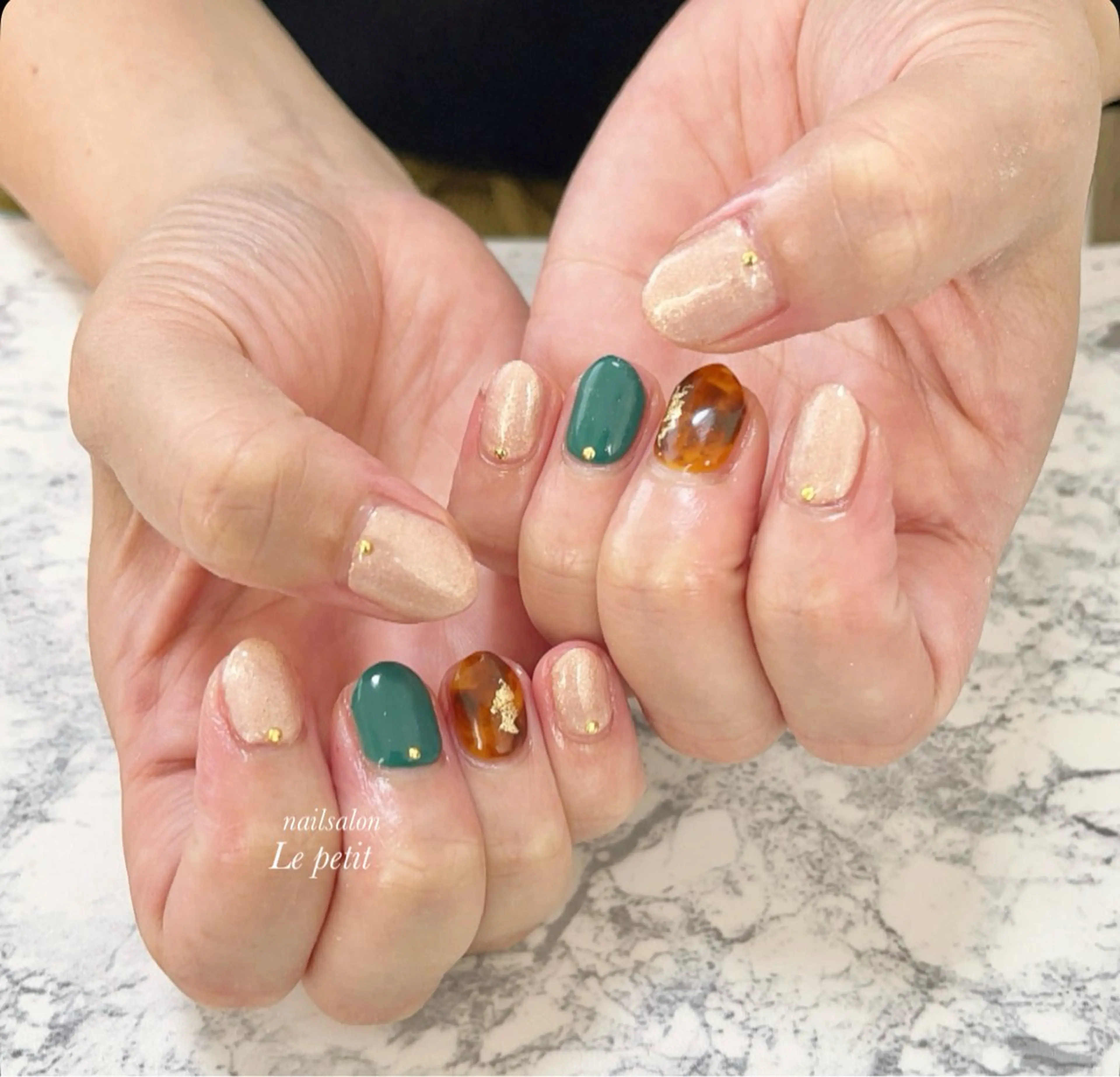 ネイル 石野 広佳のネイルデザイン