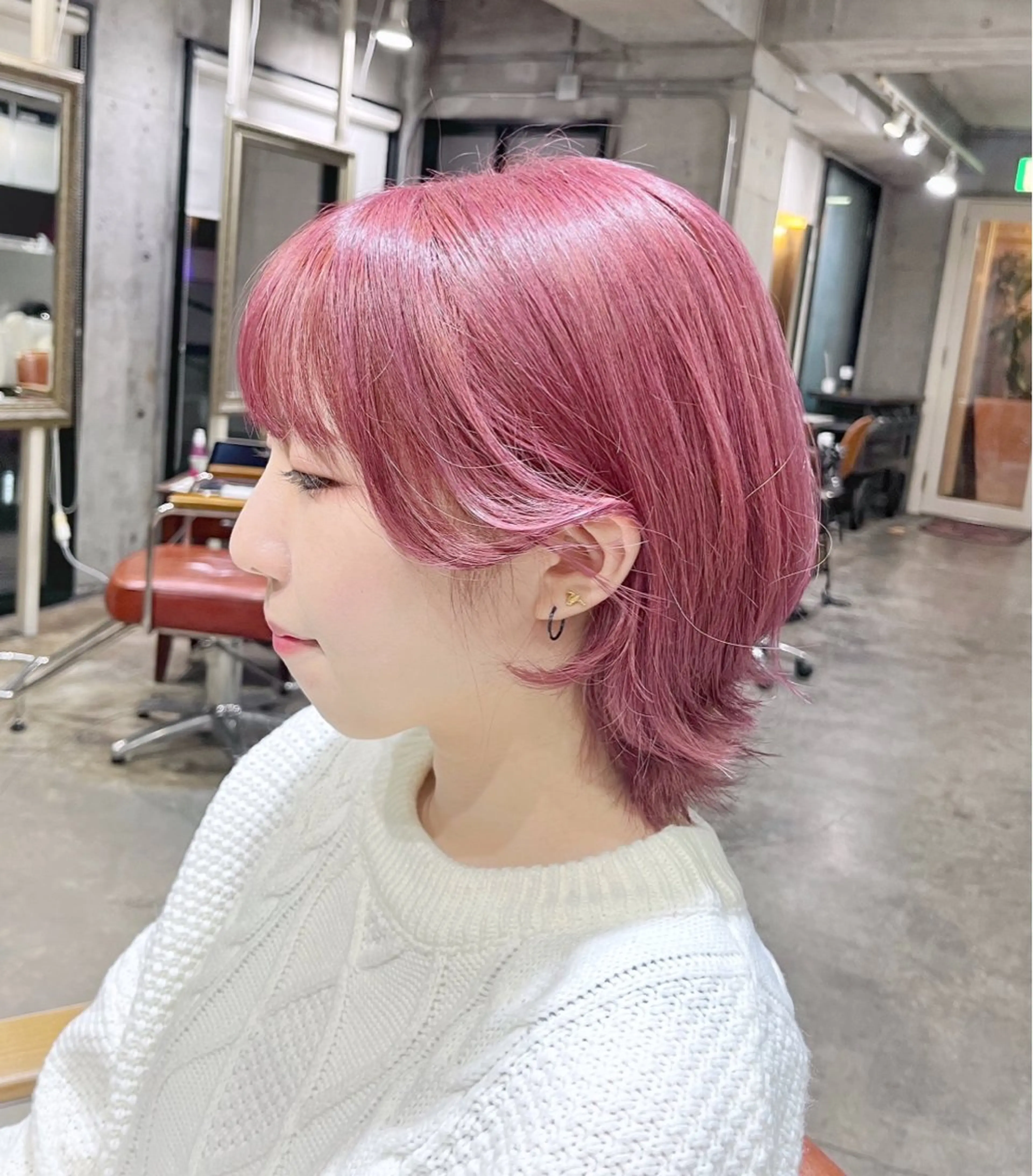 ミディアム カラー ヘアアレンジ ブリーチ ピンクカラー ヘアカラー ピンクカラー🩷 ヘアセットＮＯ.1のヘアスタイル