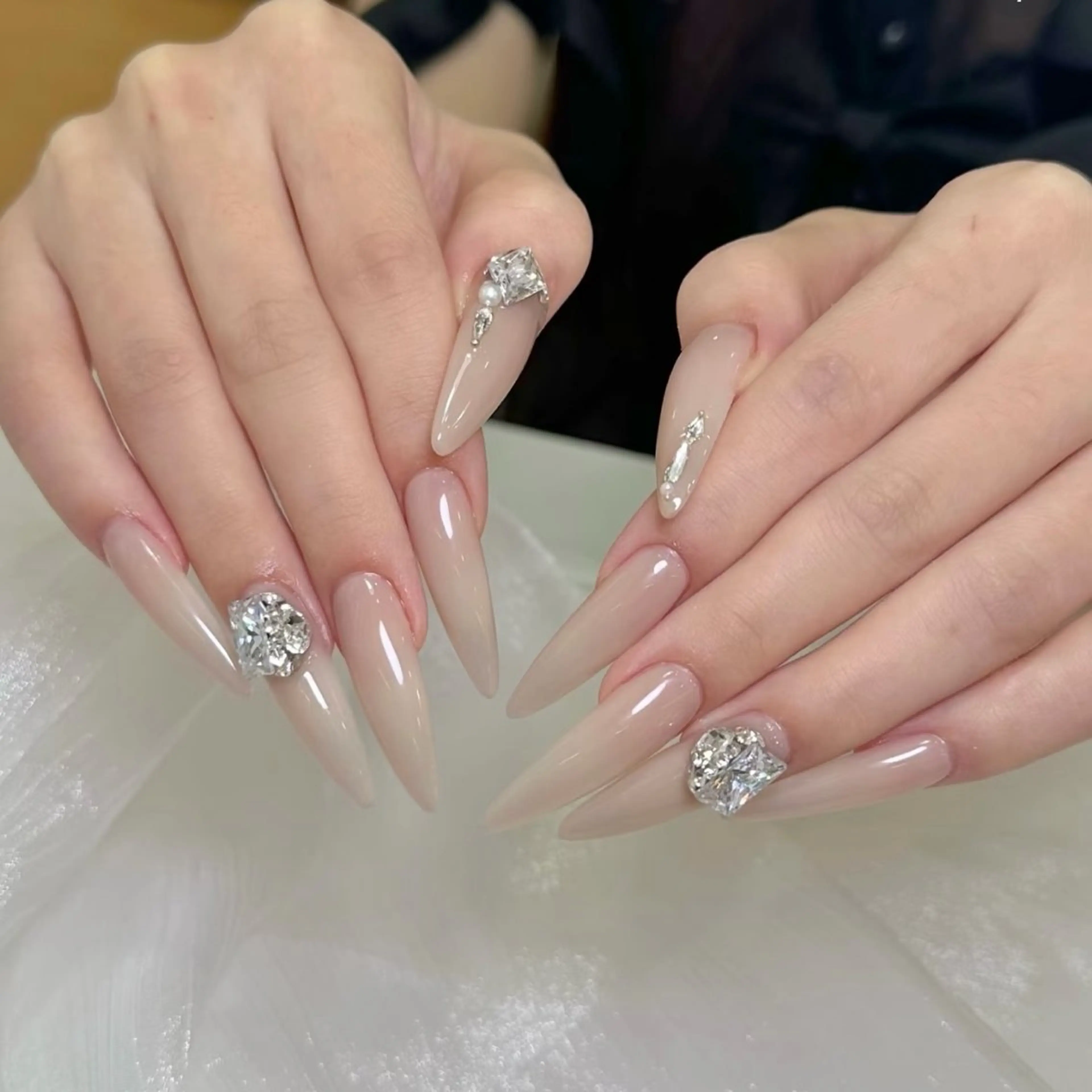 ネイル J&C Nail Salon吉祥寺所属・YU KIのネイルデザイン