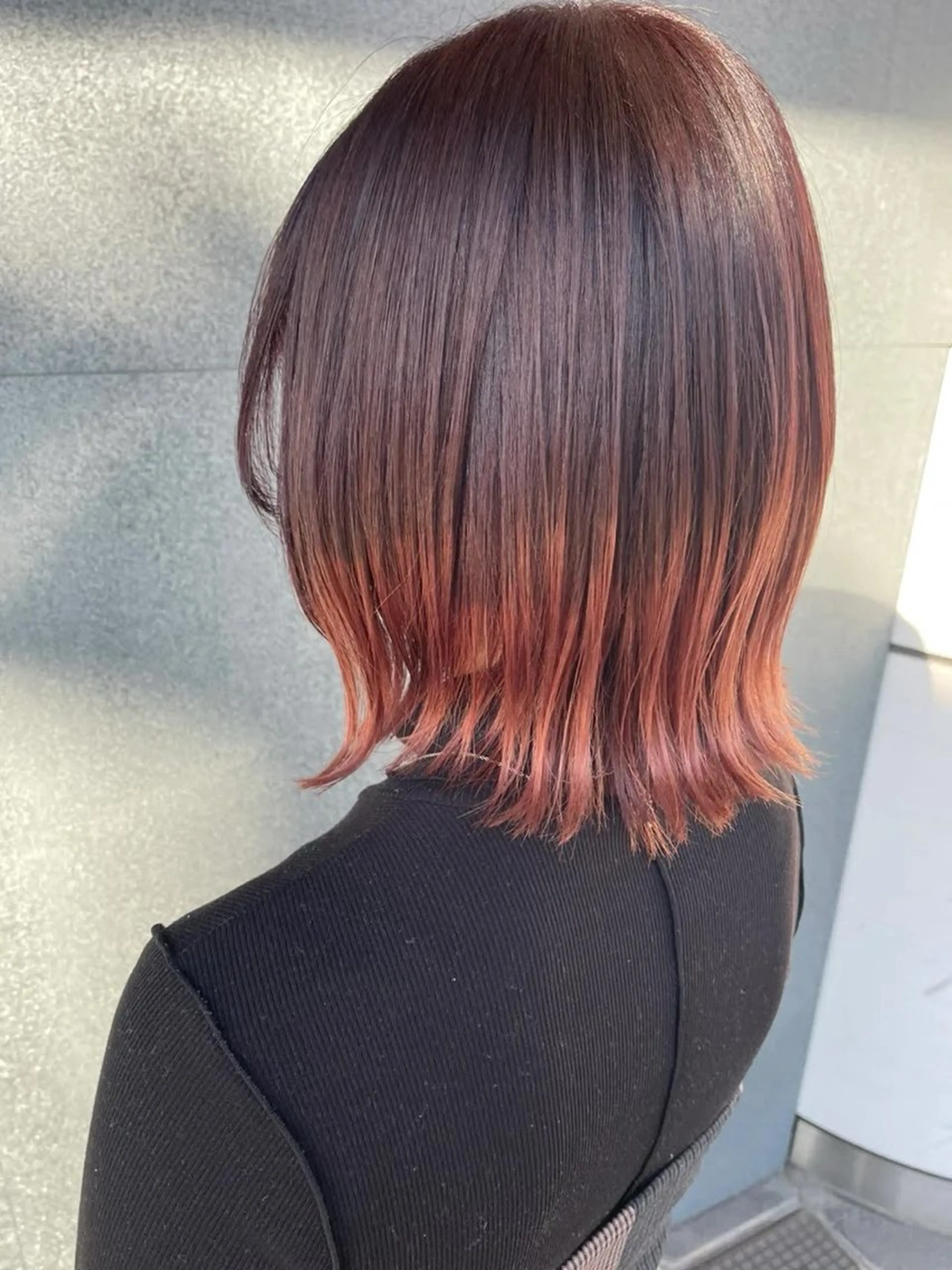 ショート カラー ヘアカラー ワタナベ アオイのヘアスタイル