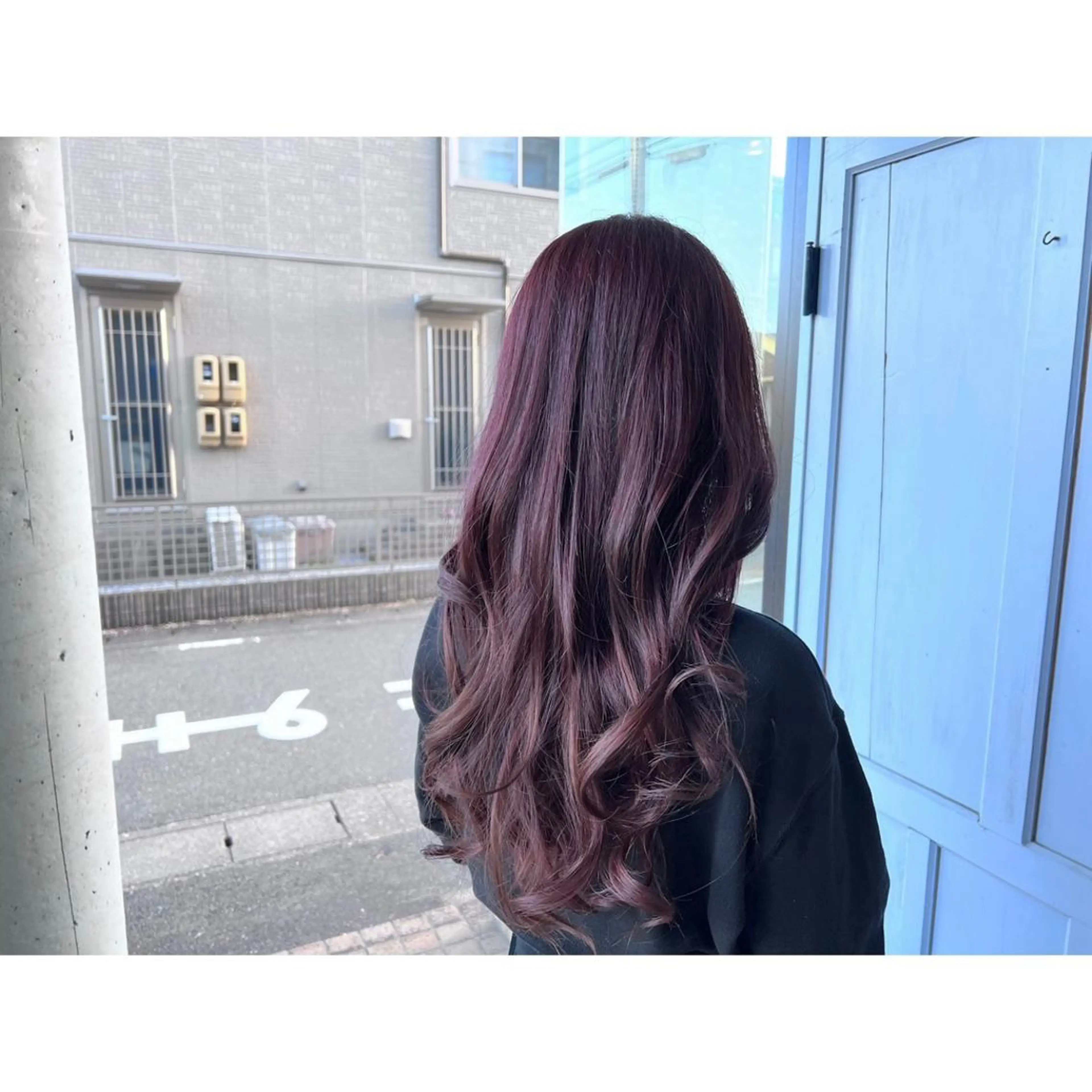 ロング カラー ブリーチ ピンクカラー ヘアカラー トリートメント ツキダテ ユイのヘアスタイル