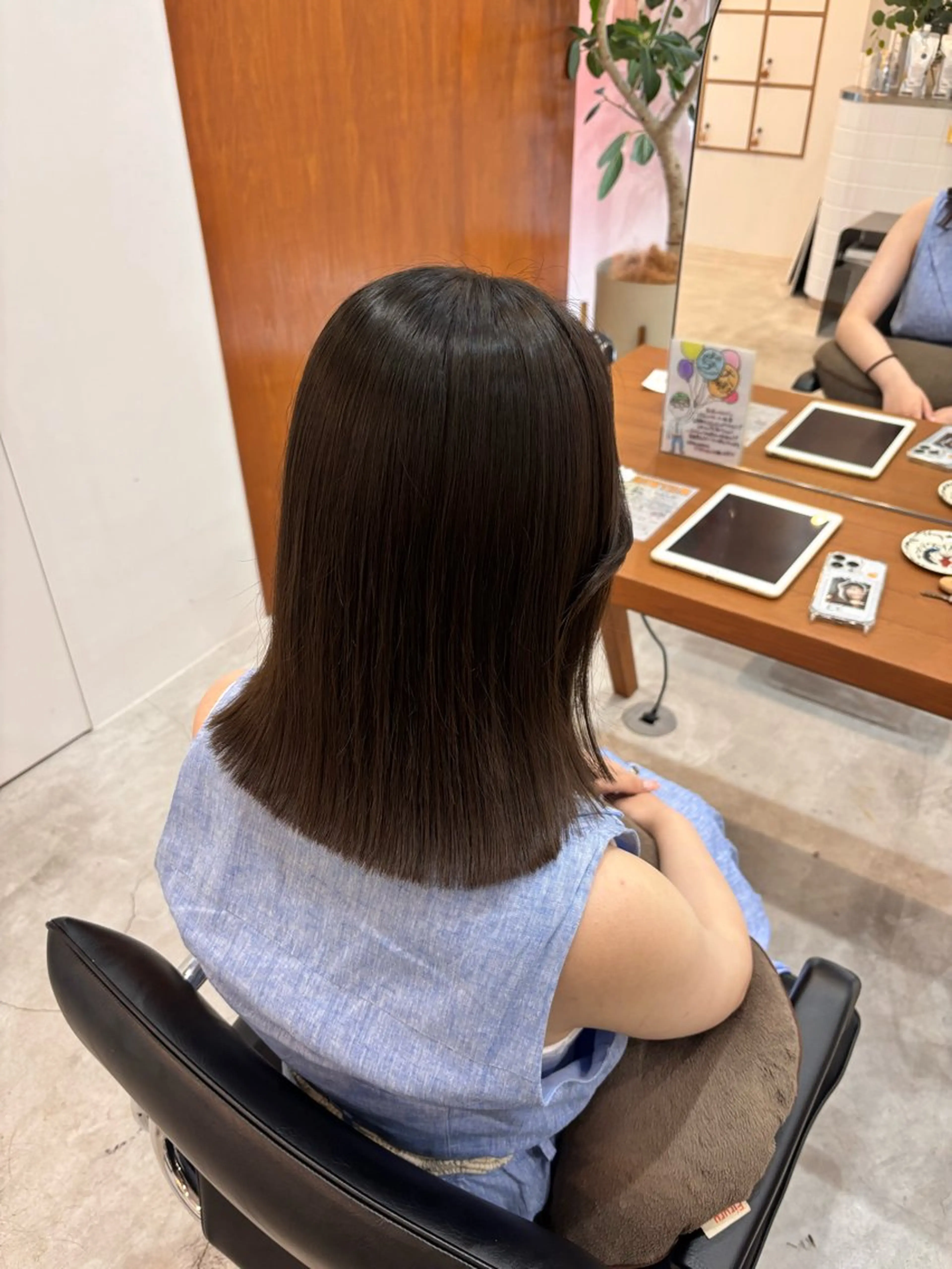 ミディアム カット 千田 りんなのヘアスタイル