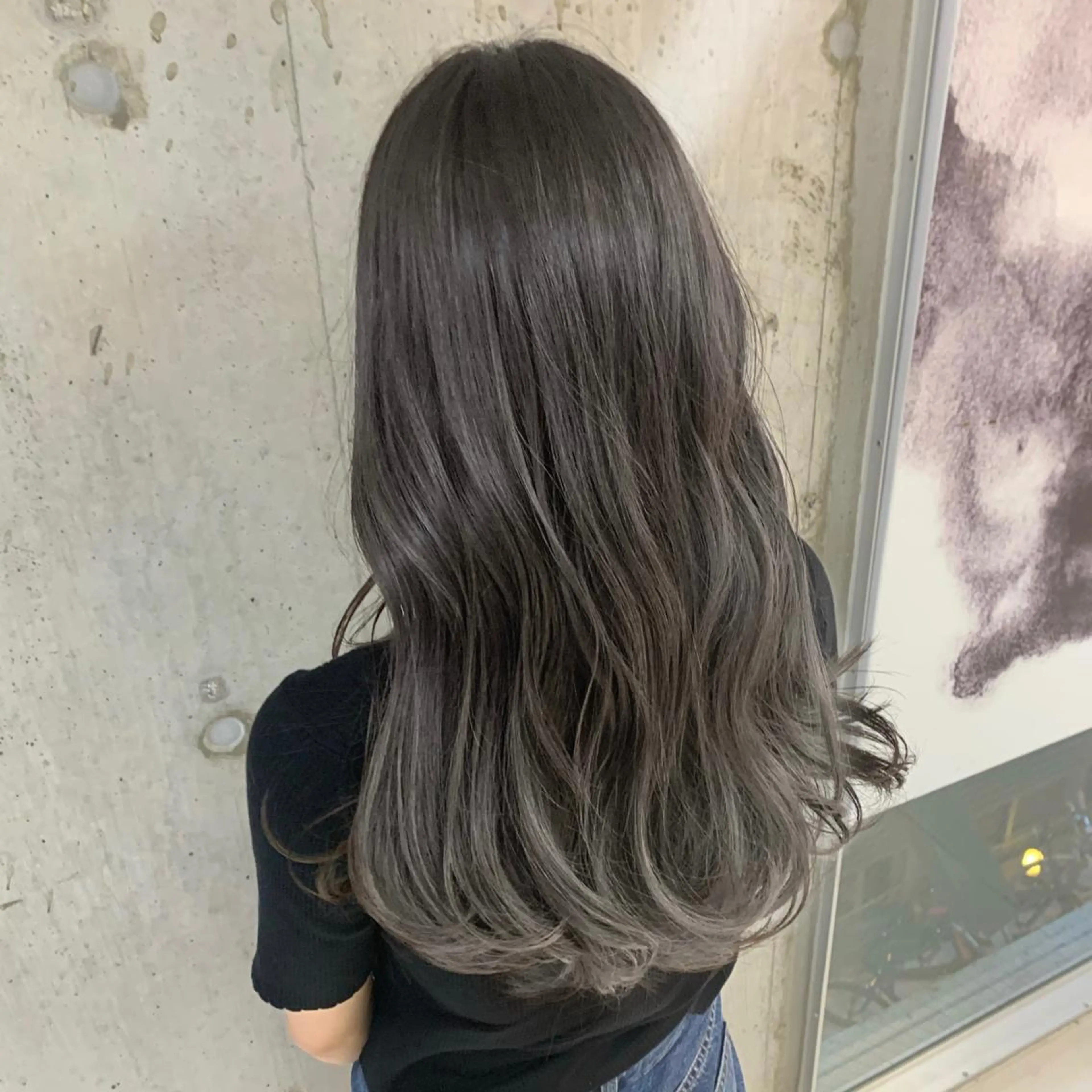ロング アッシュ ボブ ハイライト 似合わせカット 縮毛矯正 カット ヘアカラー トリートメント hoNua. 栄/透明感カラーのヘアスタイル