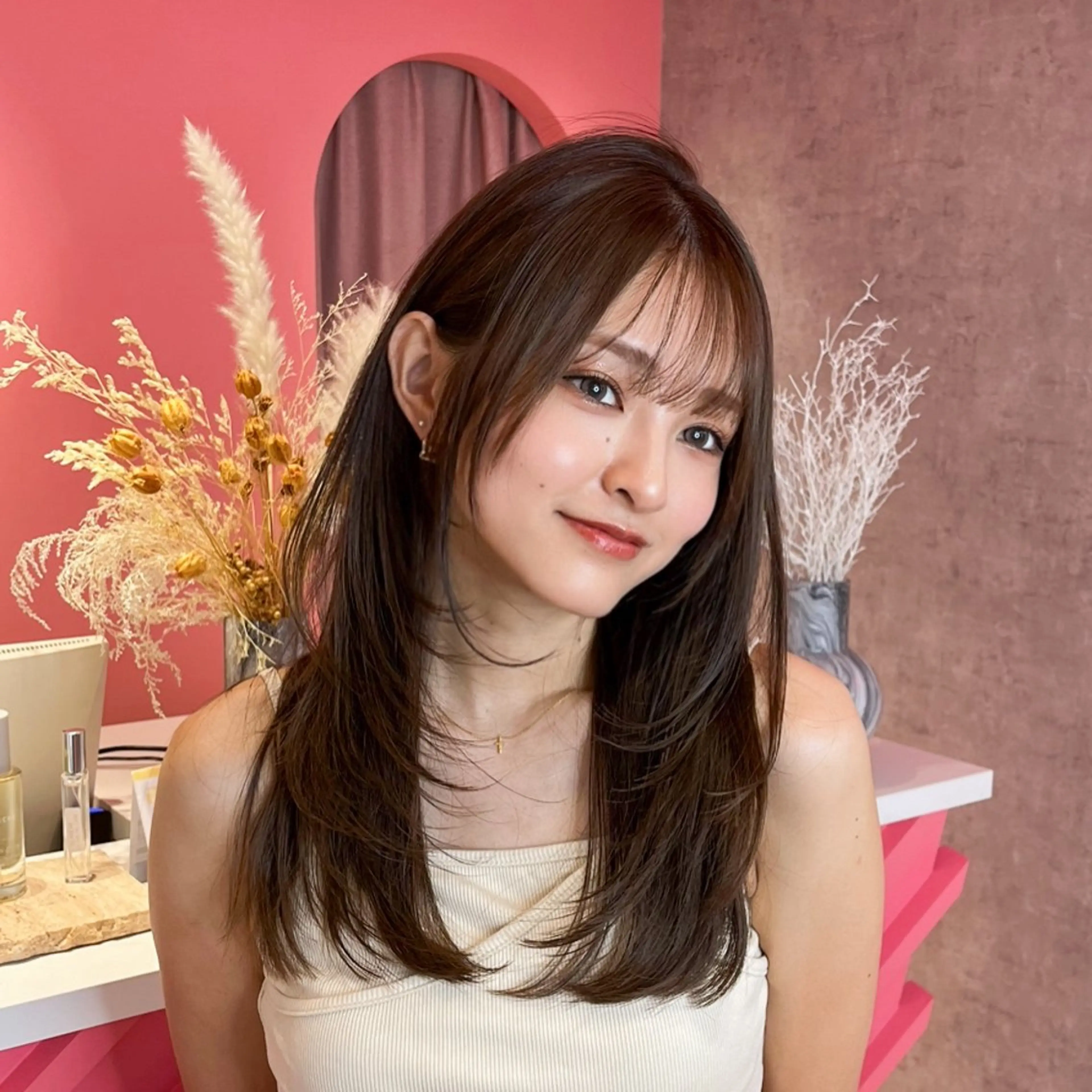 ミディアム カラー 顔まわりレイヤー レイヤーカット 山崎/ボブ縮毛矯正 レイヤー髪質改善のヘアスタイル