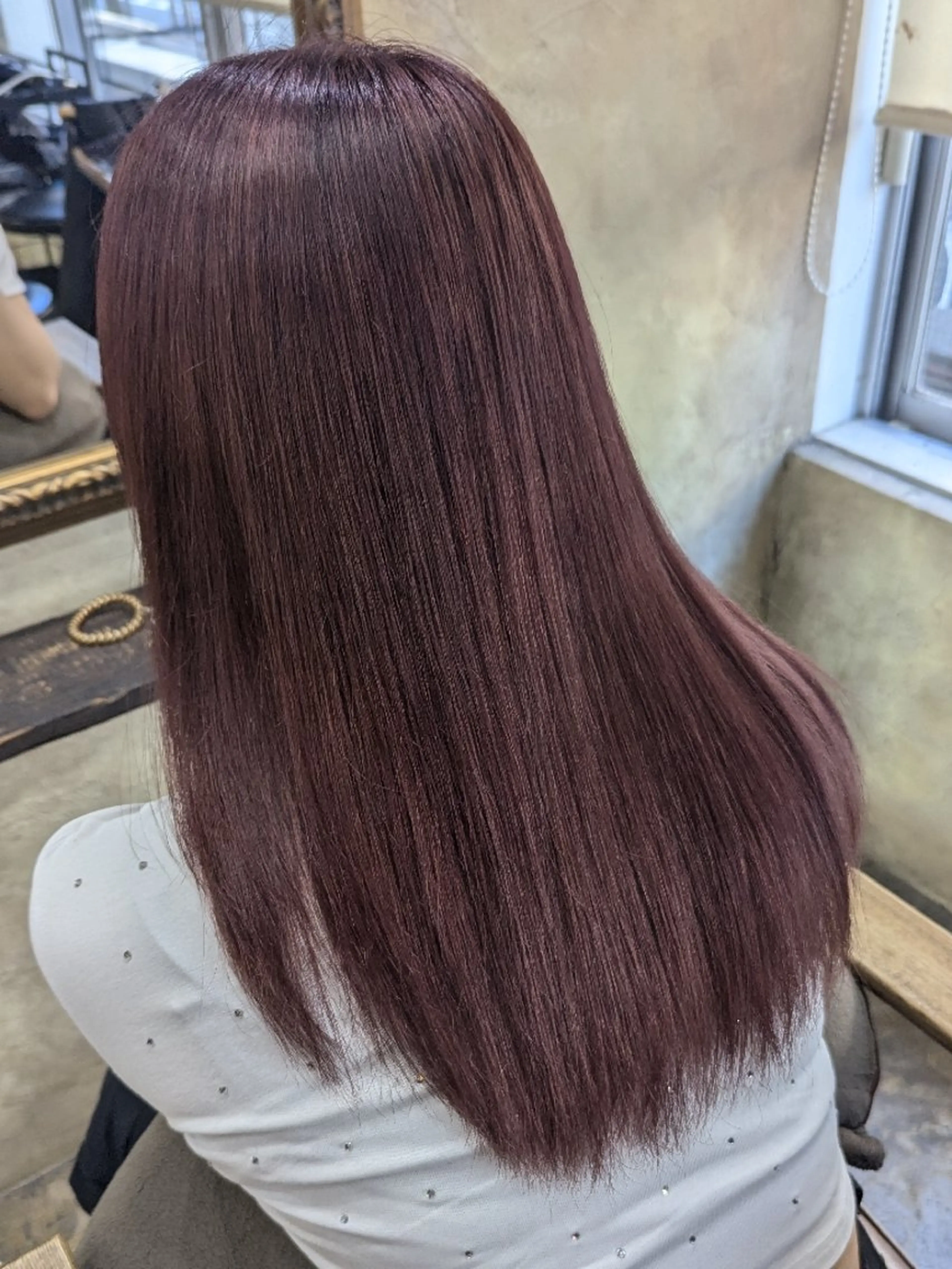 セミロング カラー カシス ピンクカラー 🩶MIYU🩶 うるつやカラー୨୧のヘアスタイル