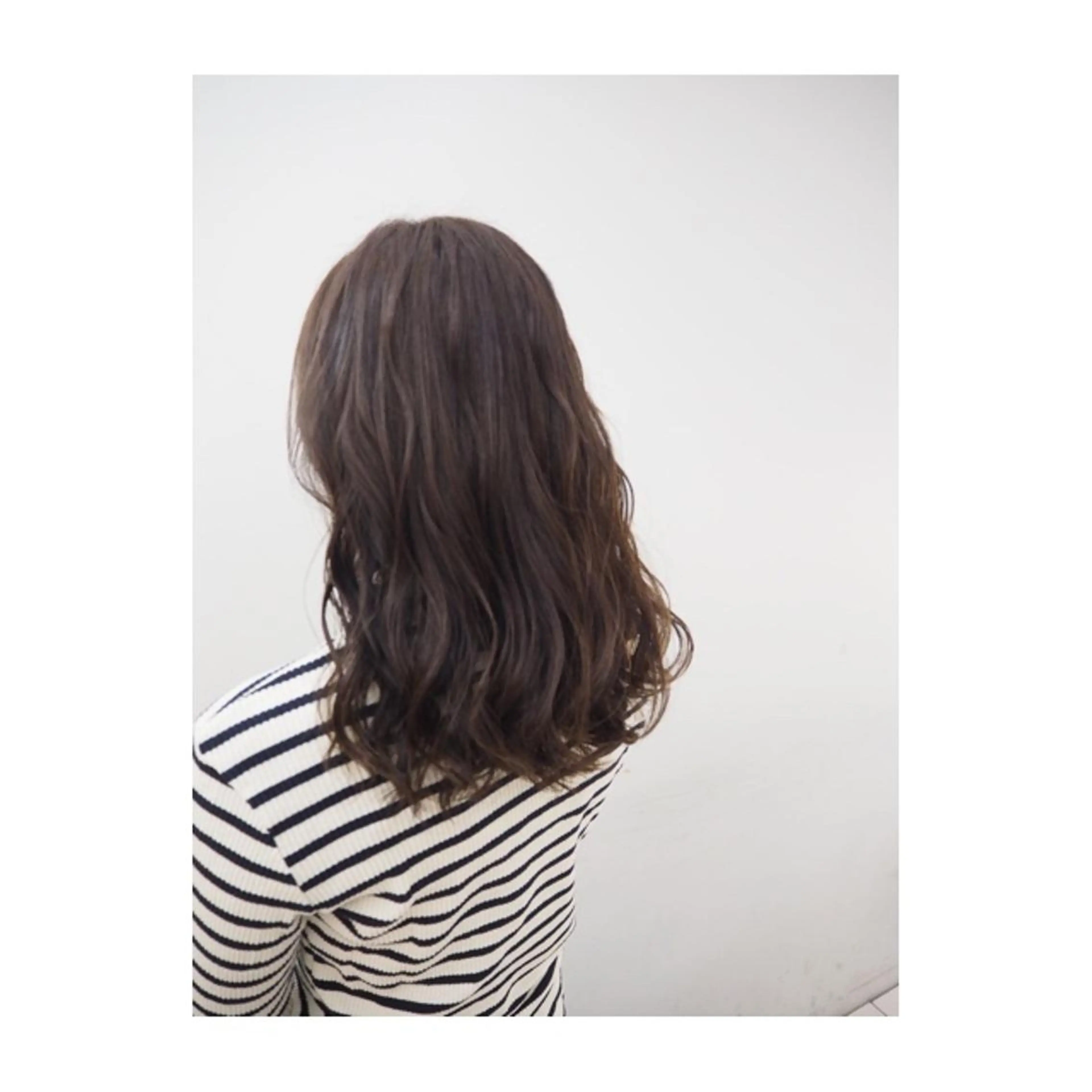 セミロング カラー 永岡 鉄平のヘアスタイル