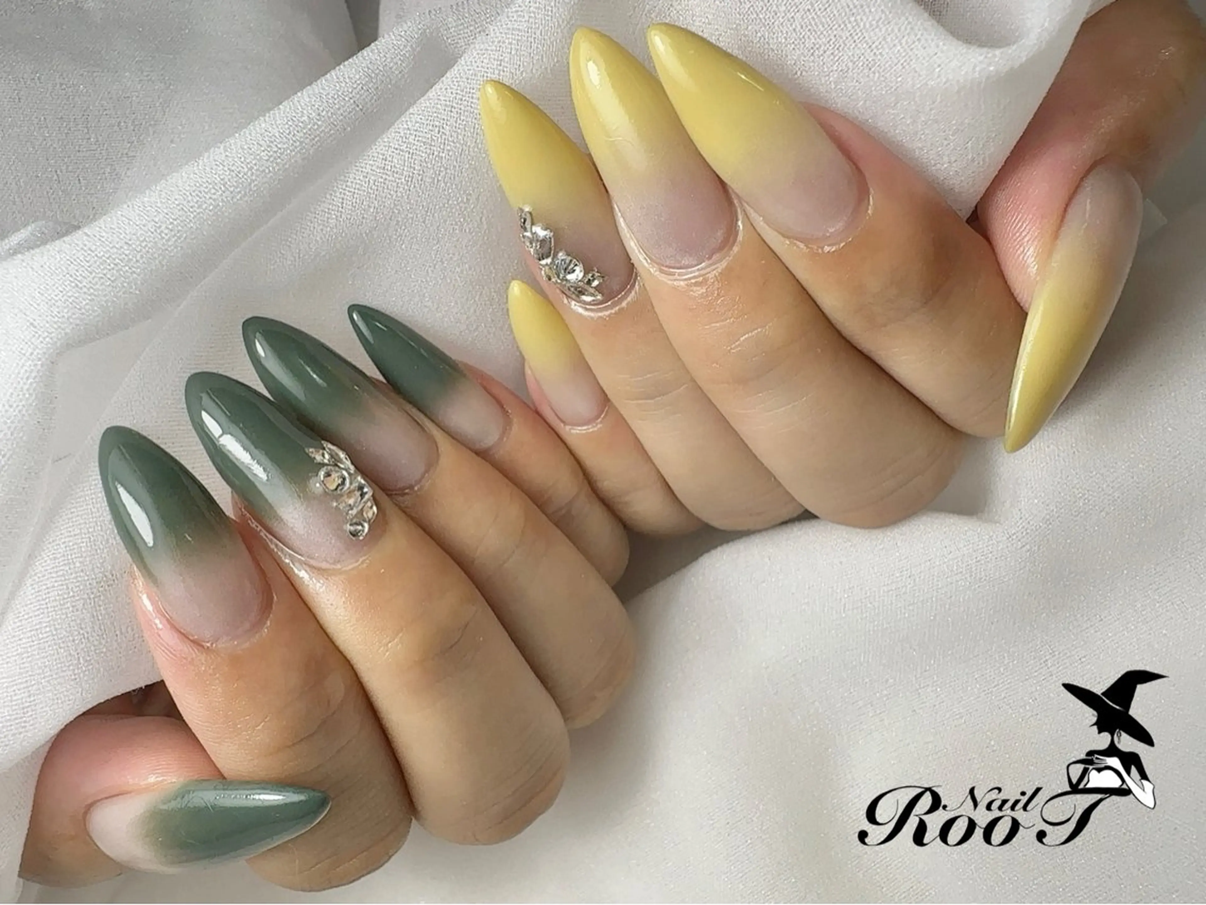 ネイル ハンドネイル RooT Nailのネイルデザイン