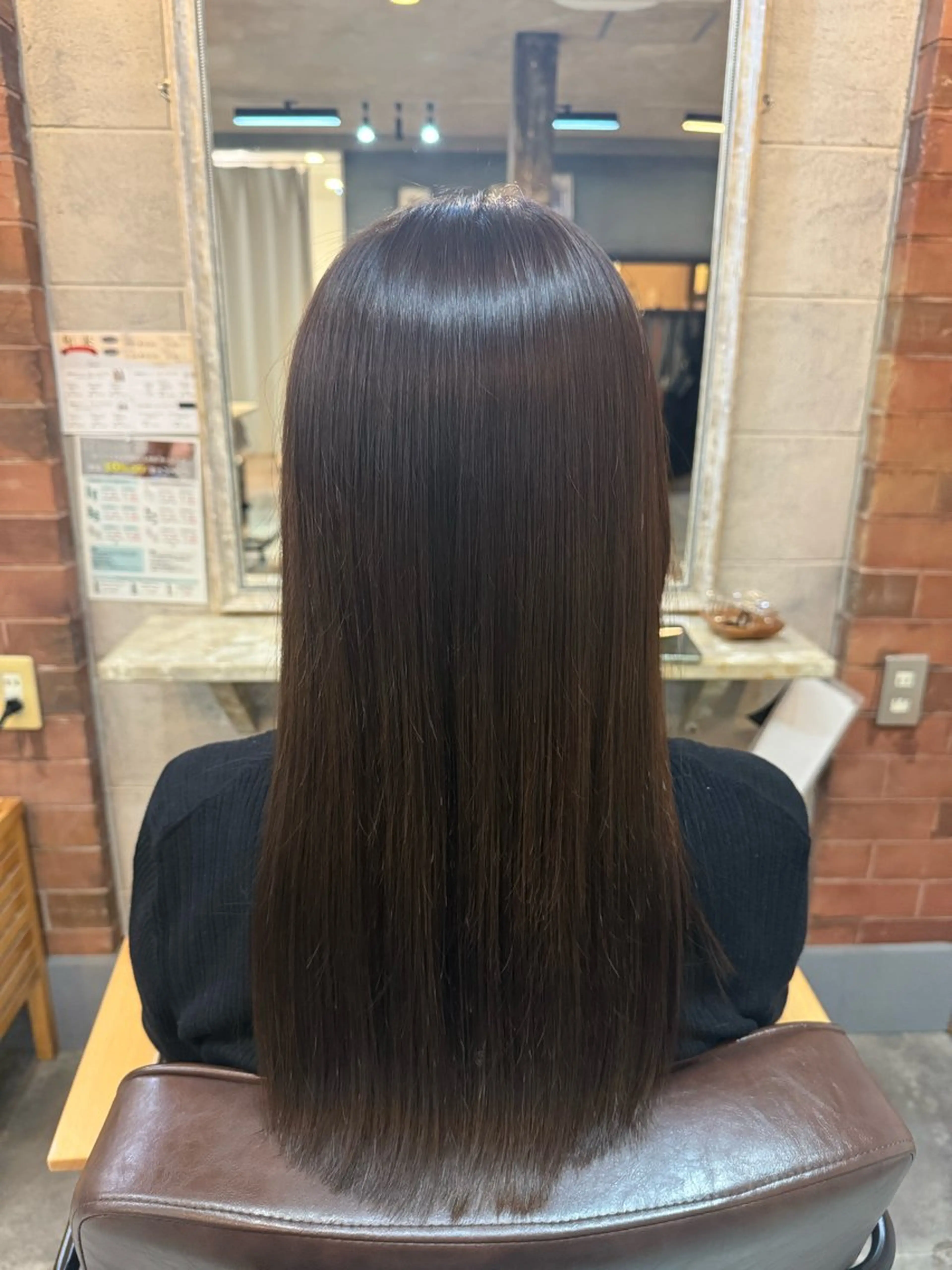 カラー LUAU岡本所属・大森 永遠のヘアスタイル