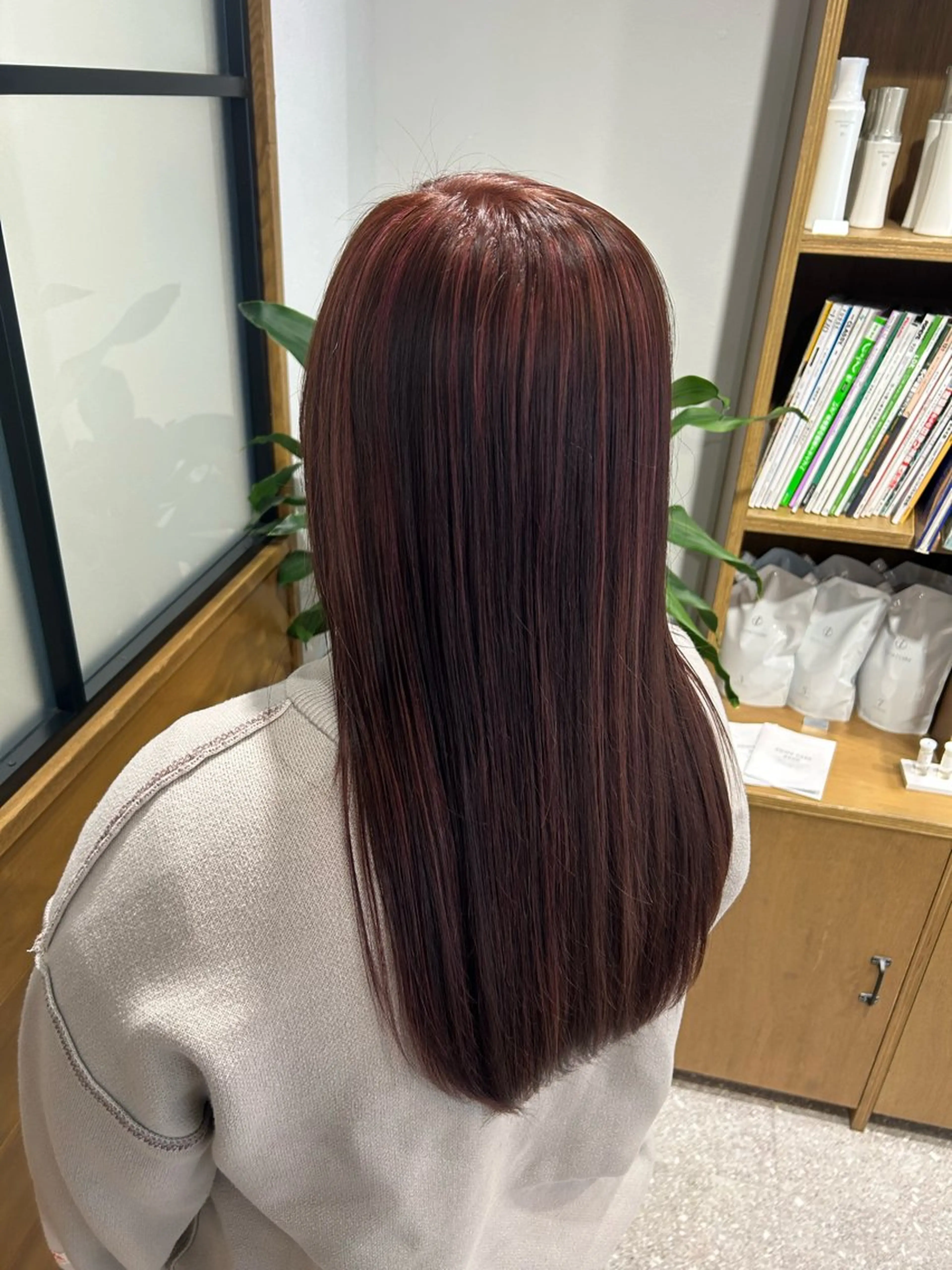 ロング ヘアカラー やなぎさわ はるなのヘアスタイル