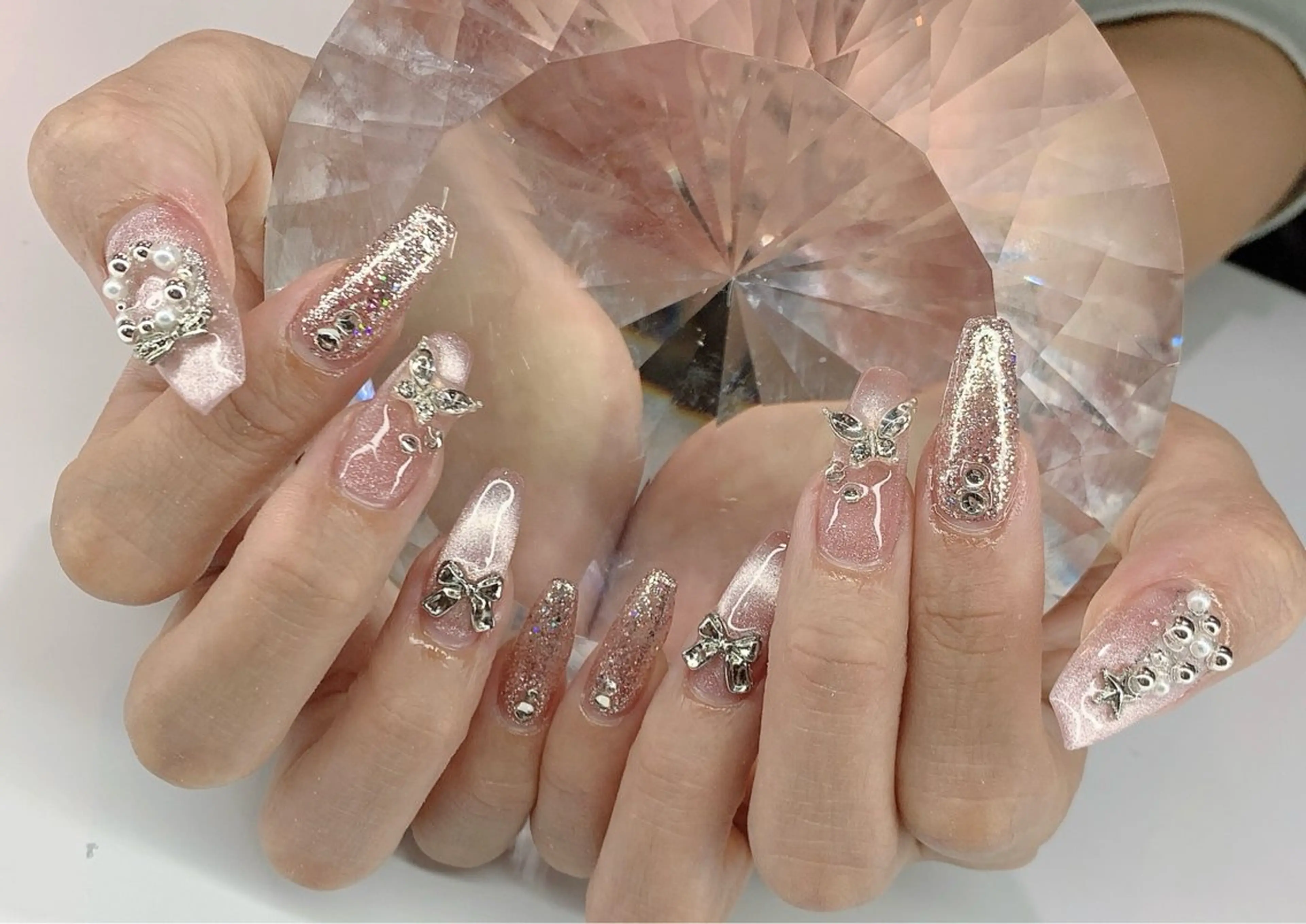 ネイル ハンドネイル LoaChaton kaeのネイルデザイン