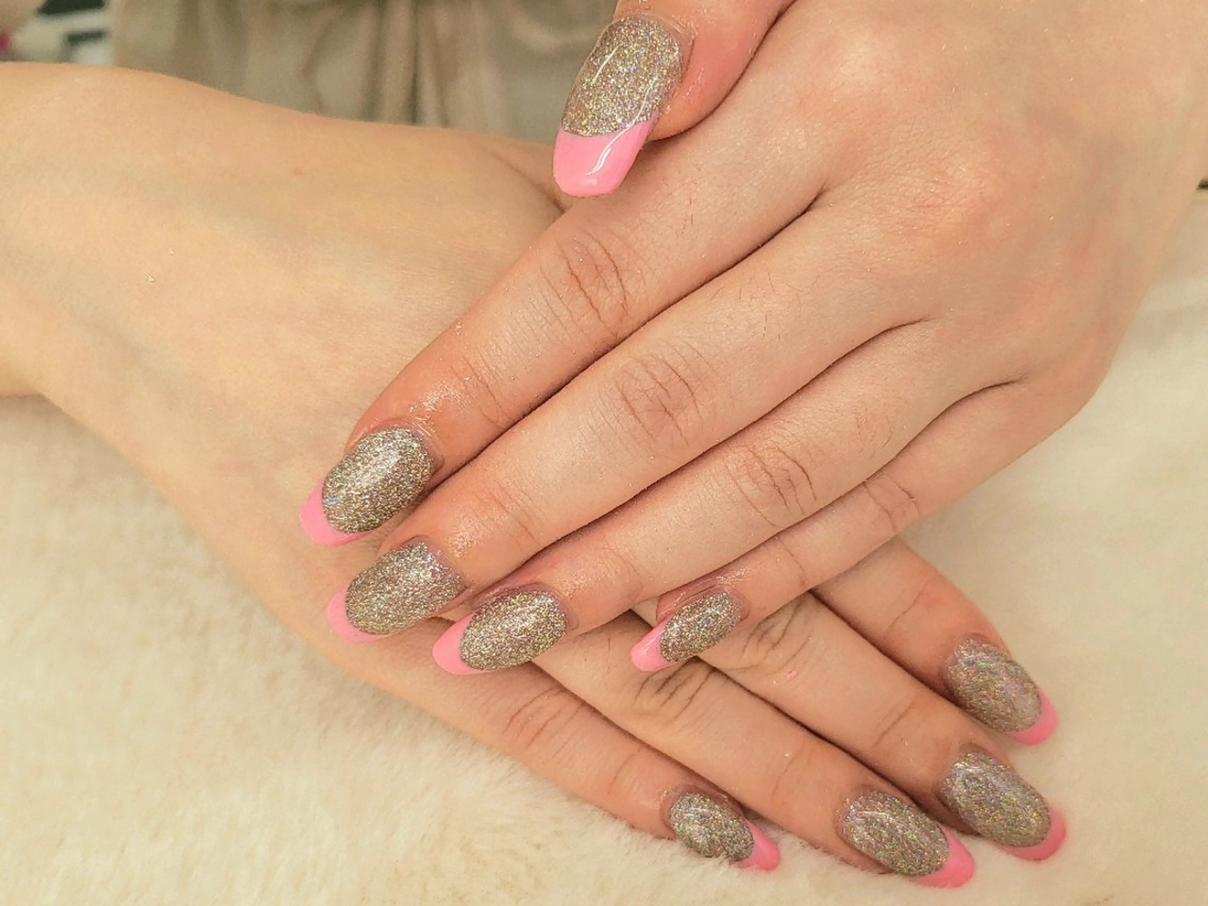 ネイル フラッシュネイル フレンチネイル キラキラネイル ピンク ハンドネイル ハンドケア 心斎橋Salon Epokkuのネイルデザイン