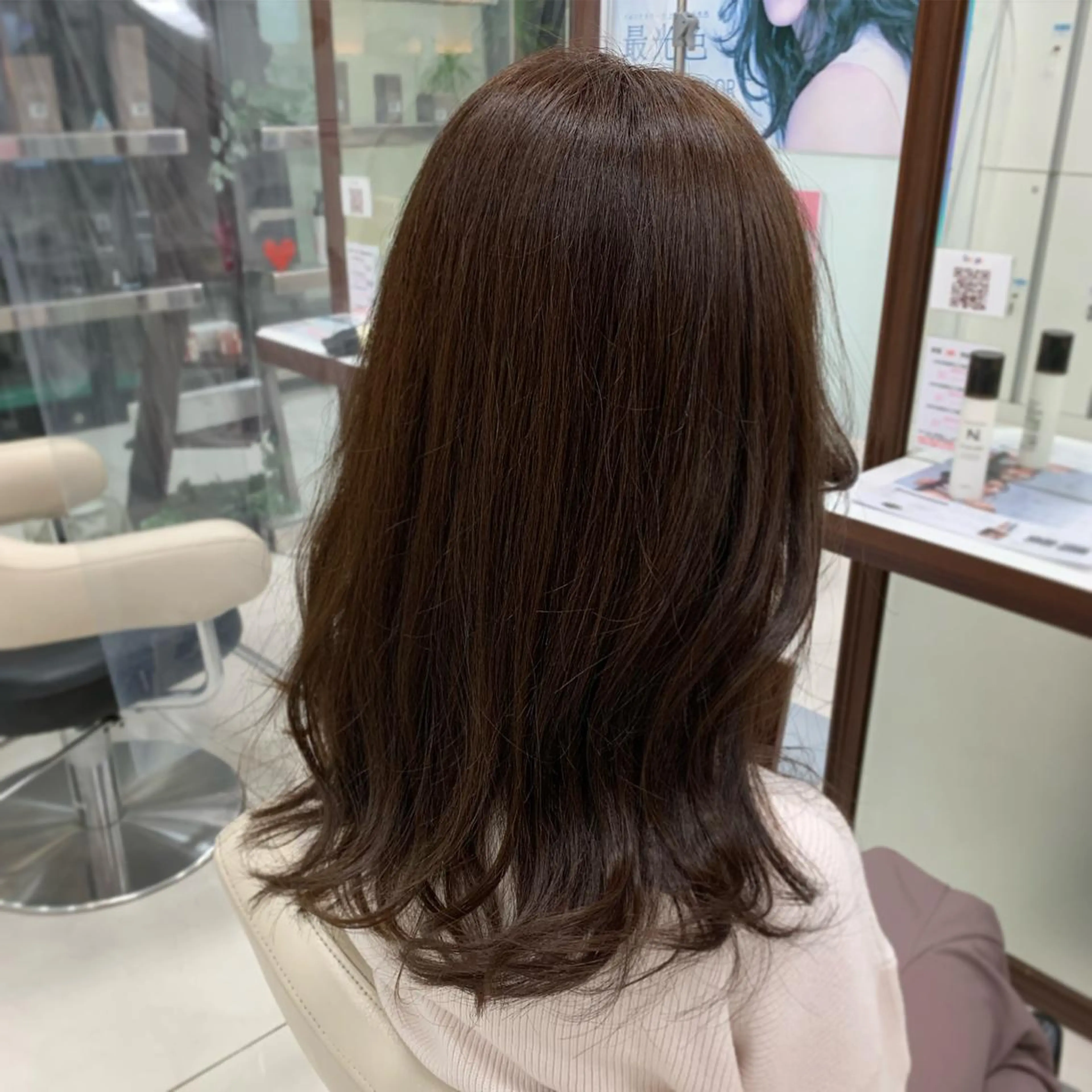 ミディアム カラー ally新百合ヶ丘 フジムラユウスケのヘアスタイル