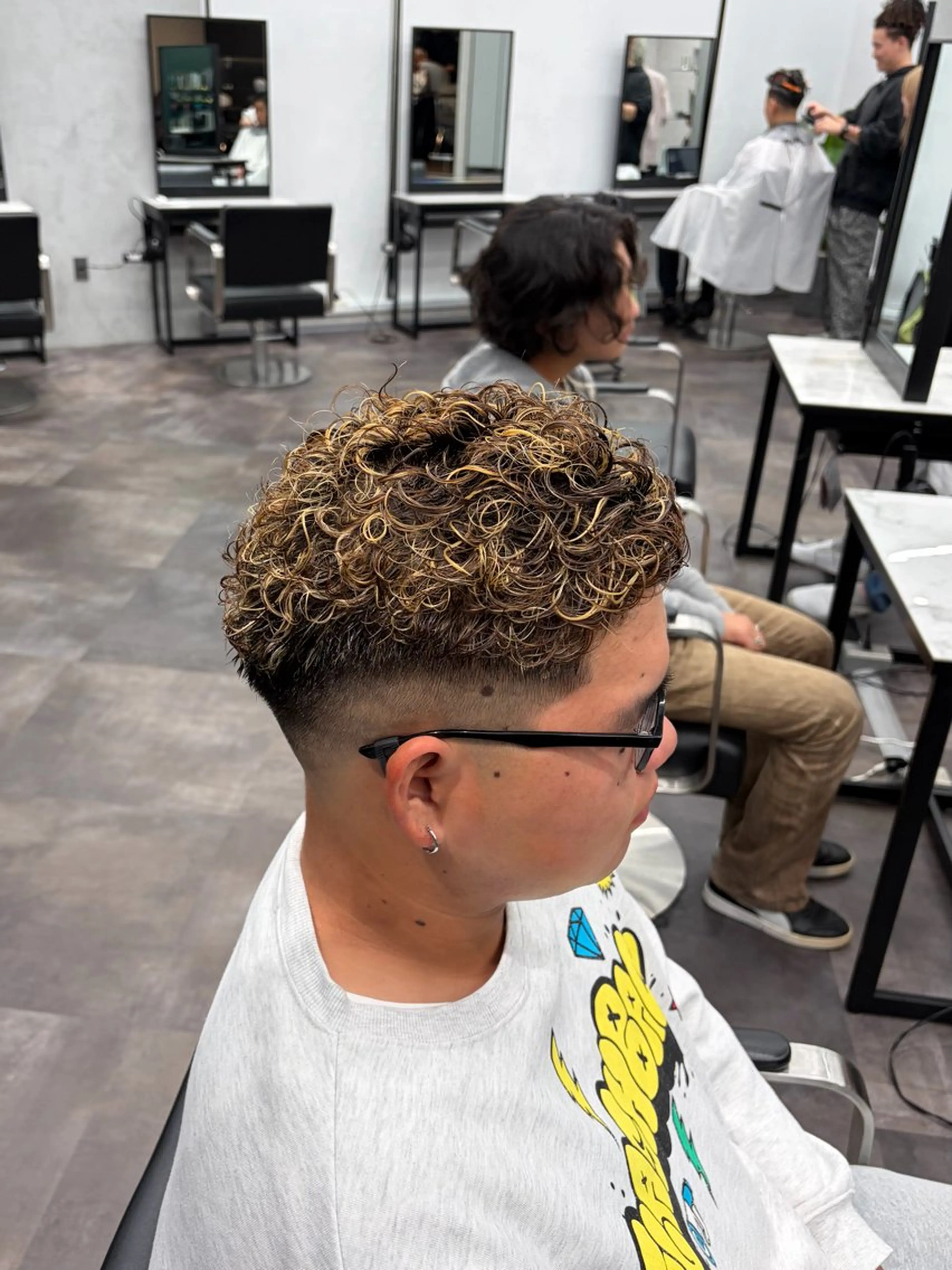 ショート メンズ カット ヘアカラー パーマ メンズ特化🔥　齋藤 航のヘアスタイル