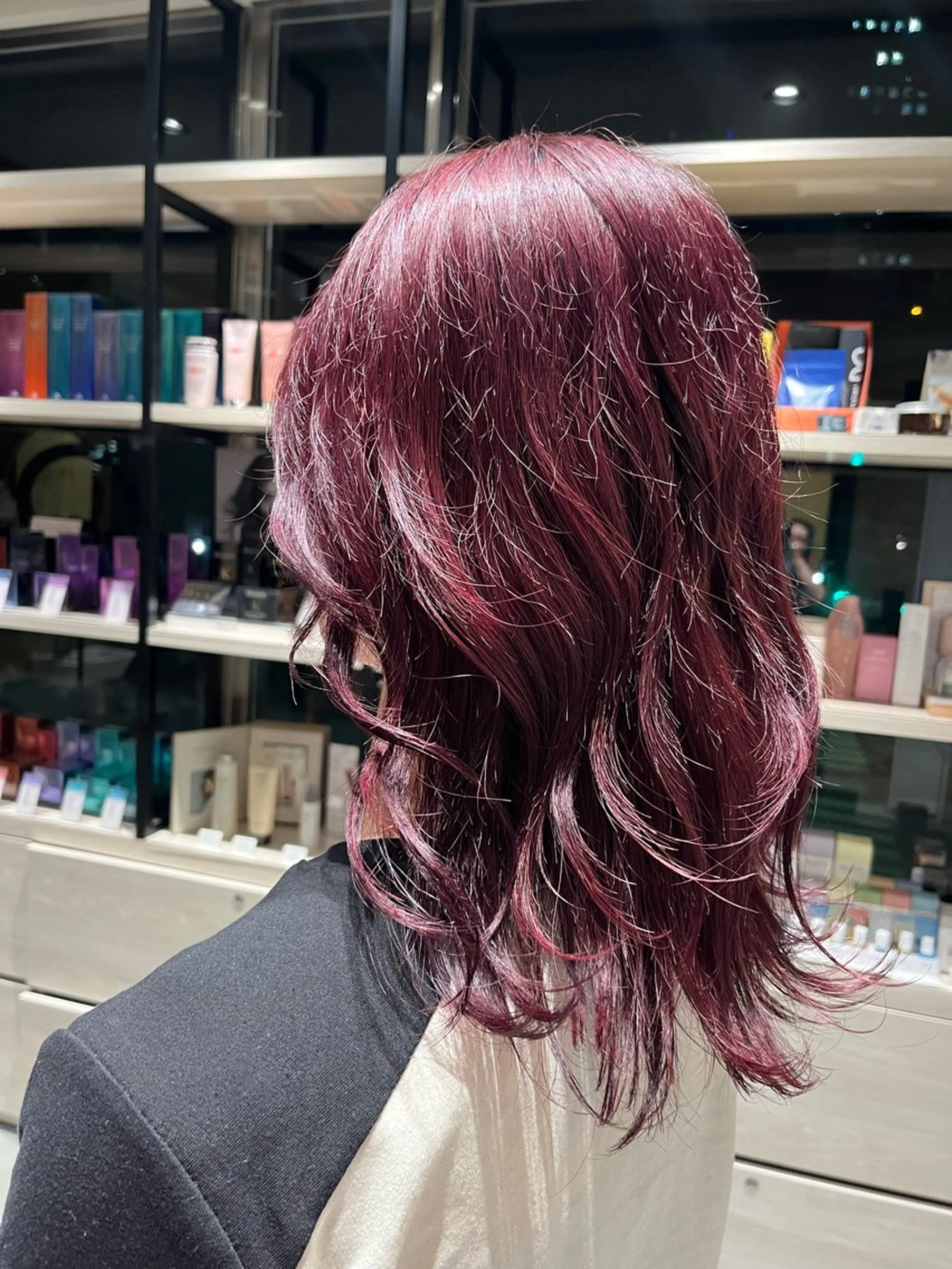 セミロング ヘアカラー 志賀 楓のヘアスタイル