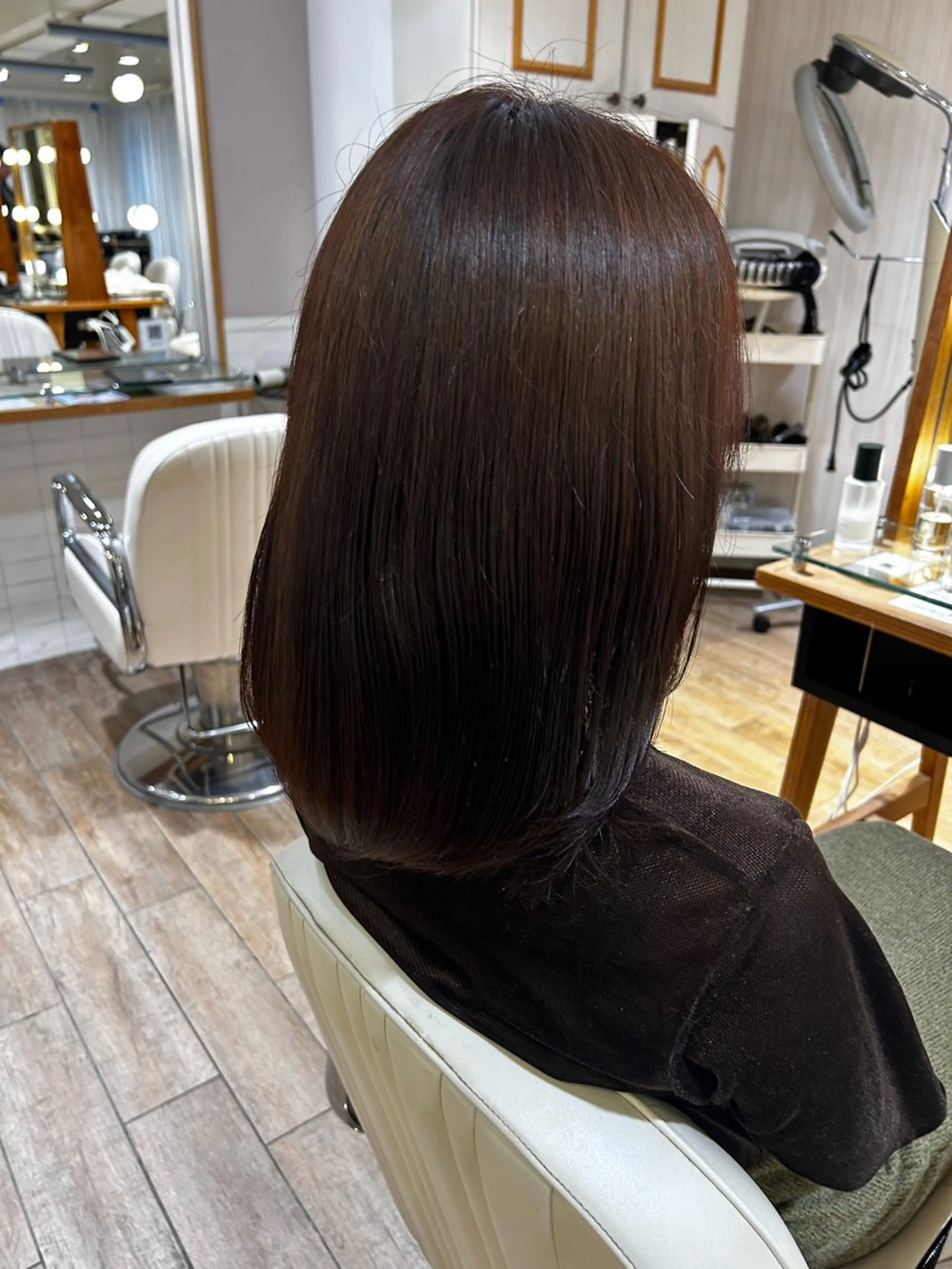 セミロング カラー ヘアカラー トリートメント ハイトーン/カラー /縮毛矯正/松田健佑のヘアスタイル