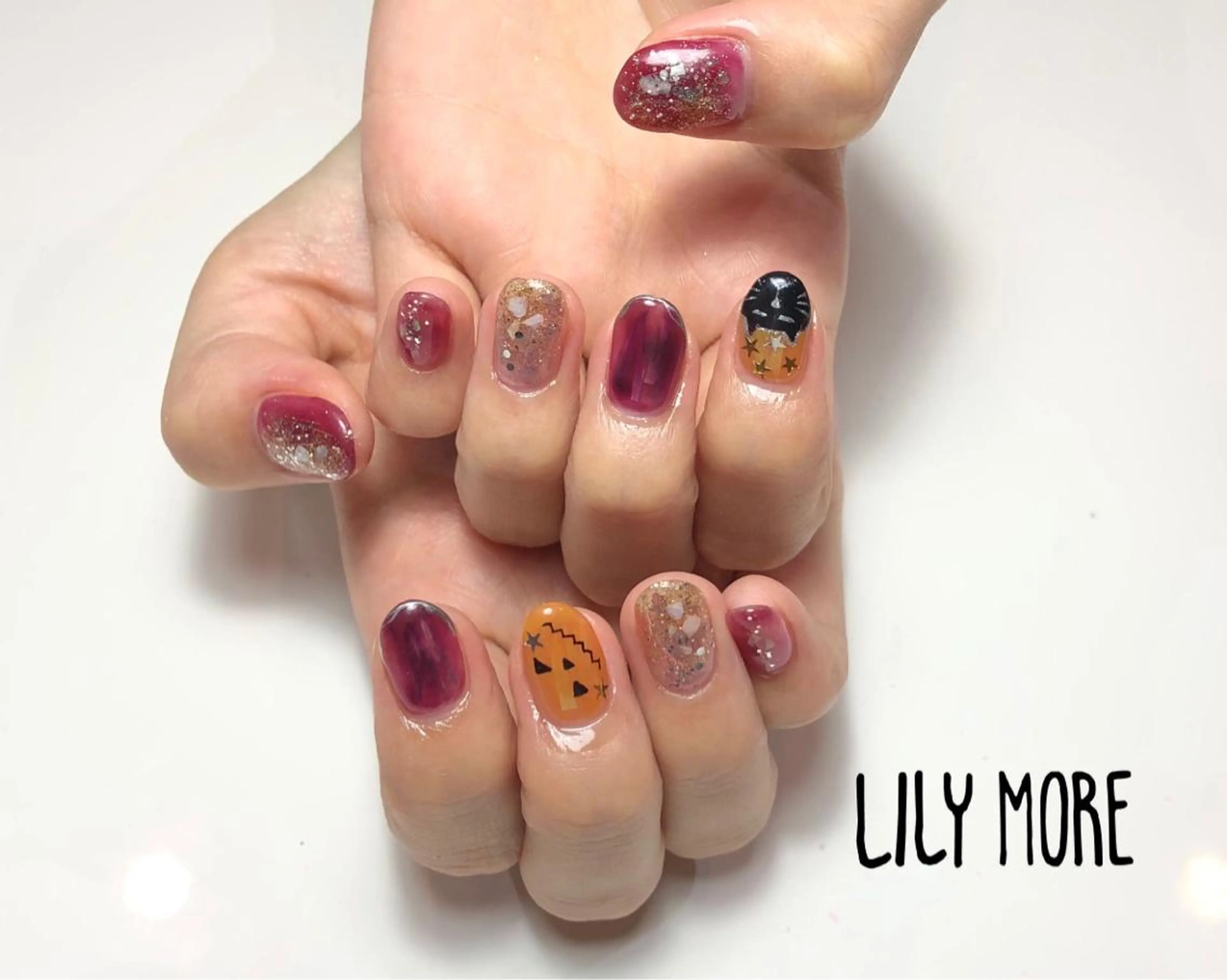 ネイル ハロウィン ニュアンスネイル Lily closetのネイルデザイン