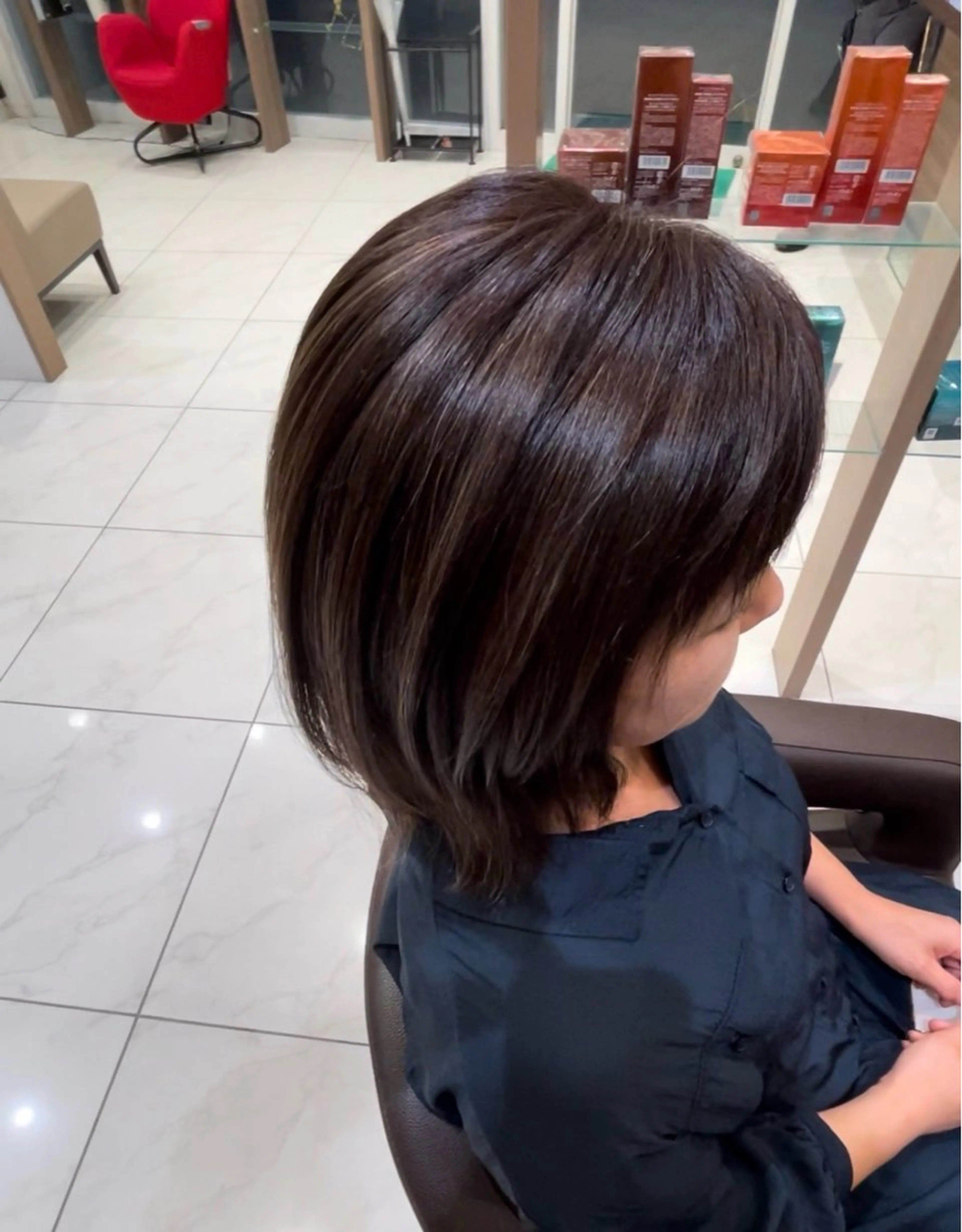 ミディアム カラー ハイライトカラー ハイライト カット ヘアカラー 山口 智弘のヘアスタイル