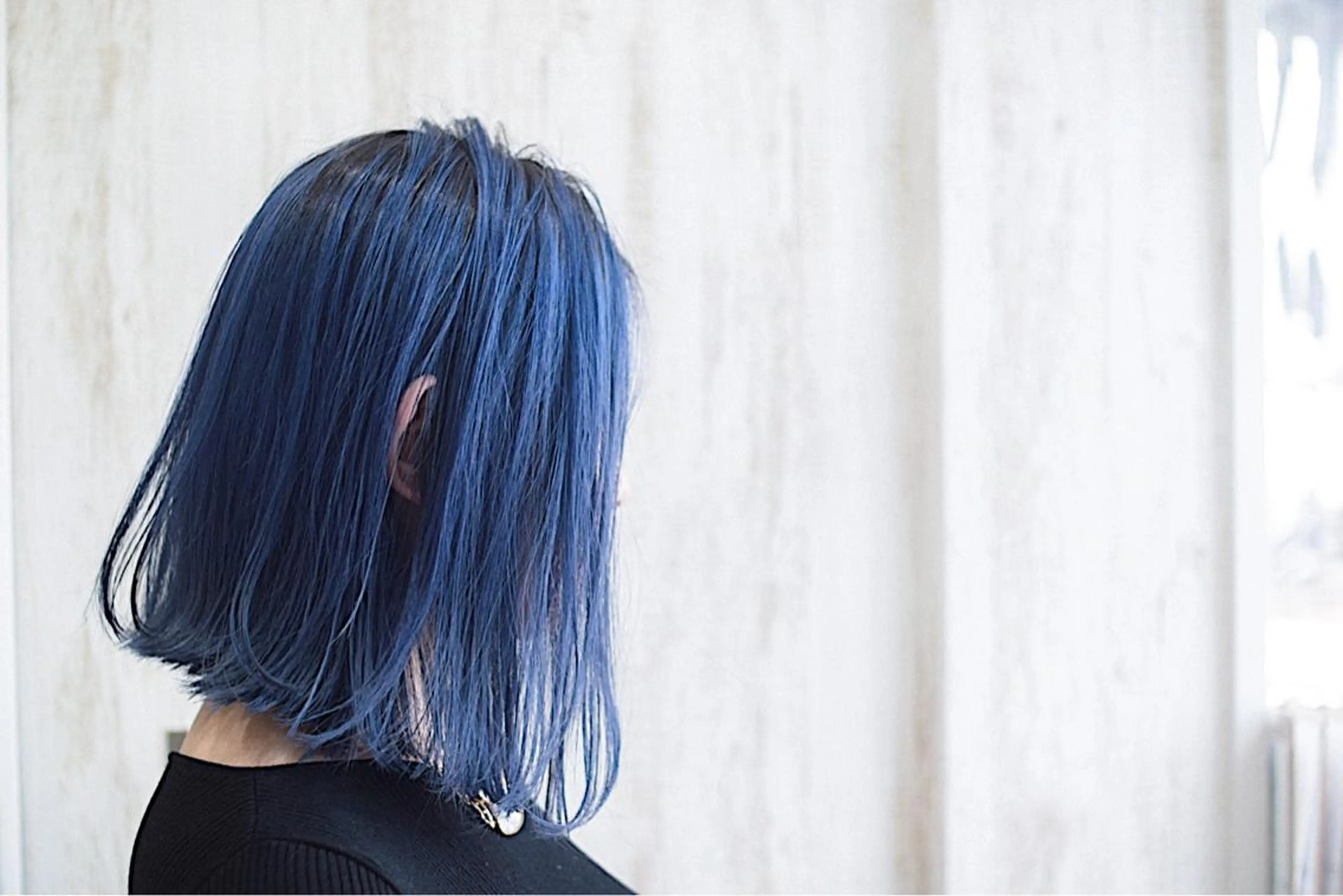 カラー ブルーカラー ハイトーンカラー RYUのヘアスタイル