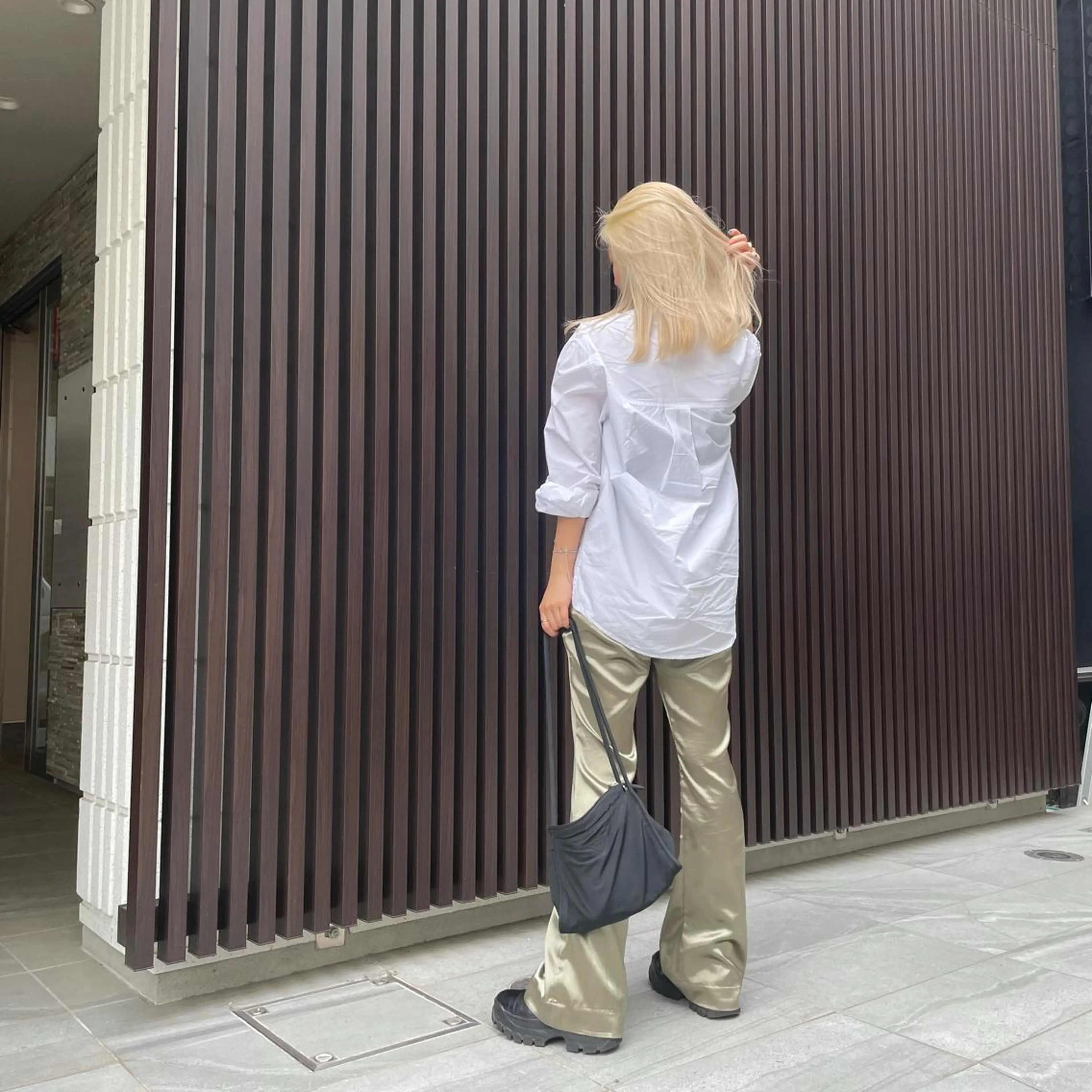 ロング ヘアカラー LANVERY所属・うる艶ヘア💐 艶ハイトーン💐彩夏のヘアスタイル