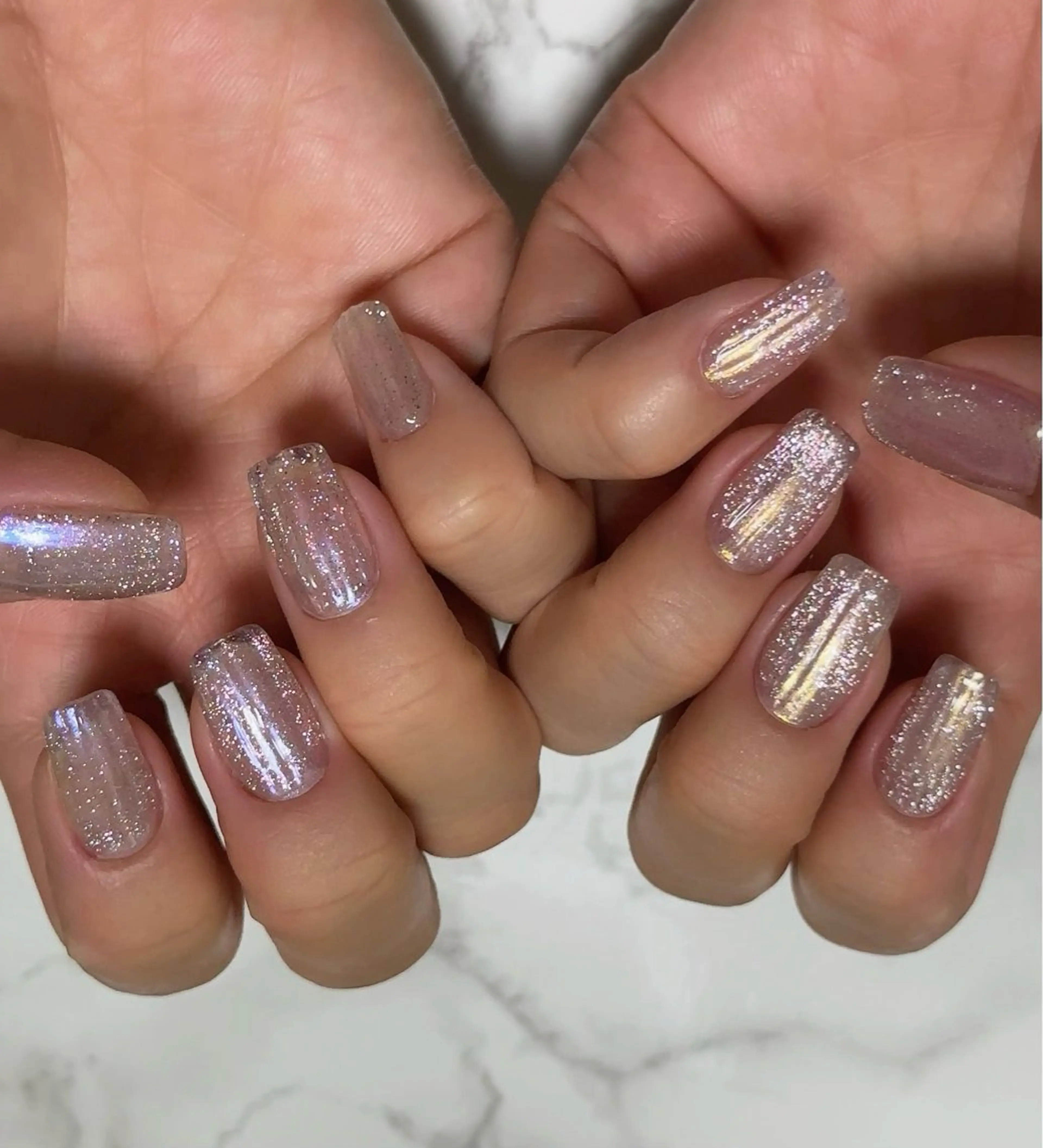 ネイル クリアネイル キラキラネイル スカルプネイル 夏ネイル atelier chic+所属・atelier chic+のネイルデザイン