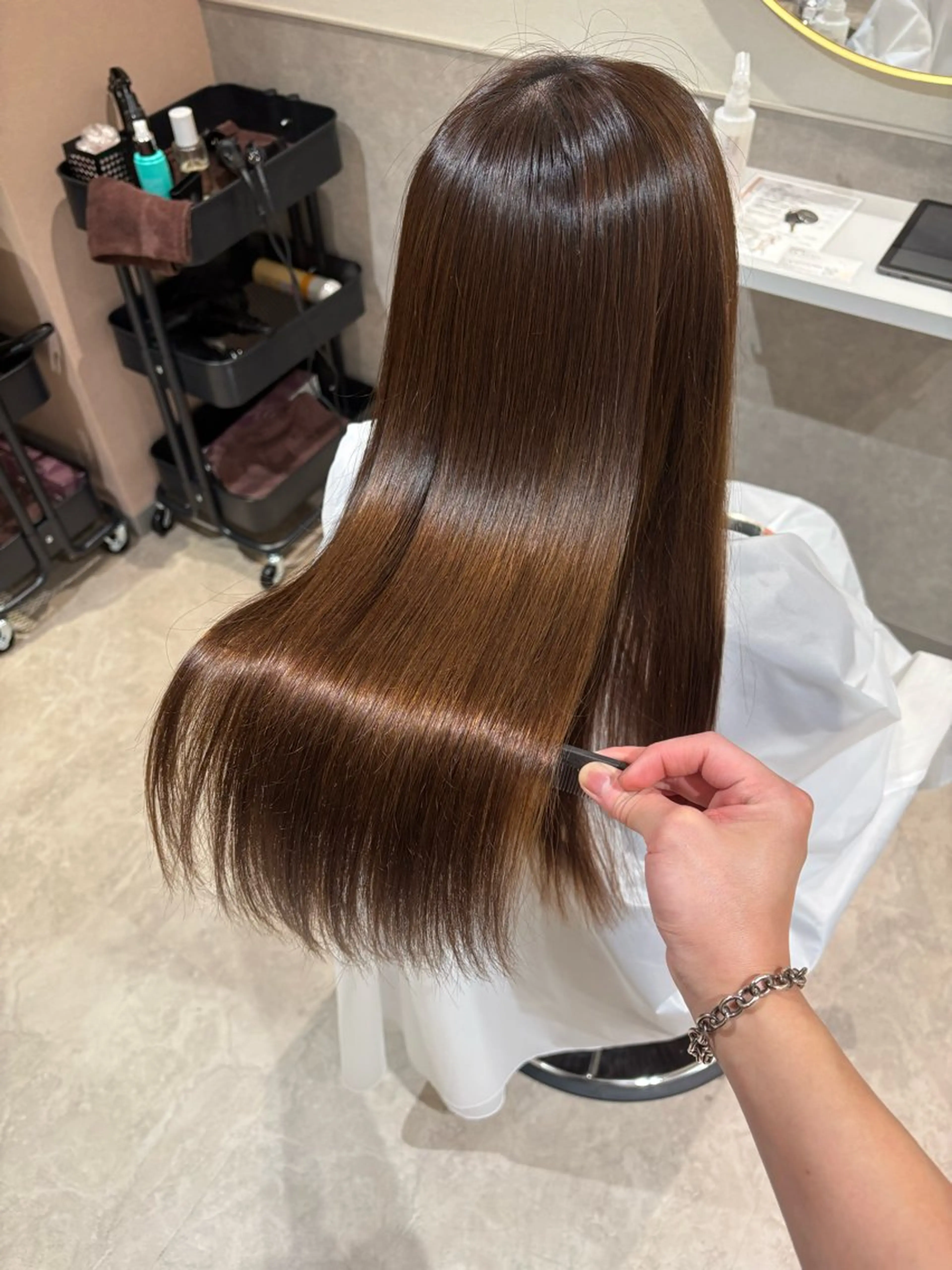 ロング 髪質改善 トリートメント トリートメント 💖褒められサラ艶髪 💖髪質改善💖本木のヘアスタイル
