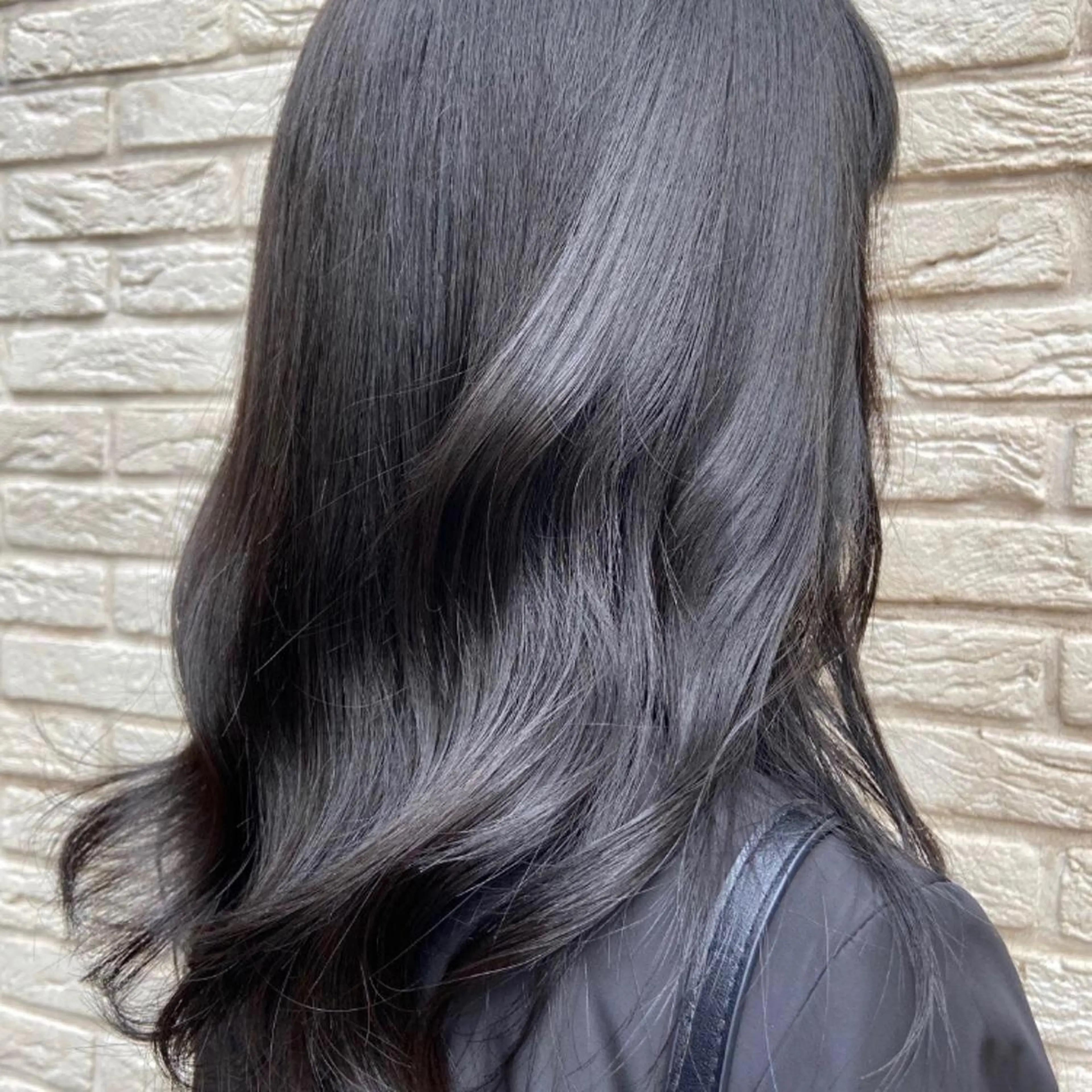 ロング カラー パーマ ヘアアレンジ アッシュ 透明感カラー デザインカラー イヤリングカラー グラデーションカラー 髪質改善🫧ベージュ 椙山 響のヘアスタイル