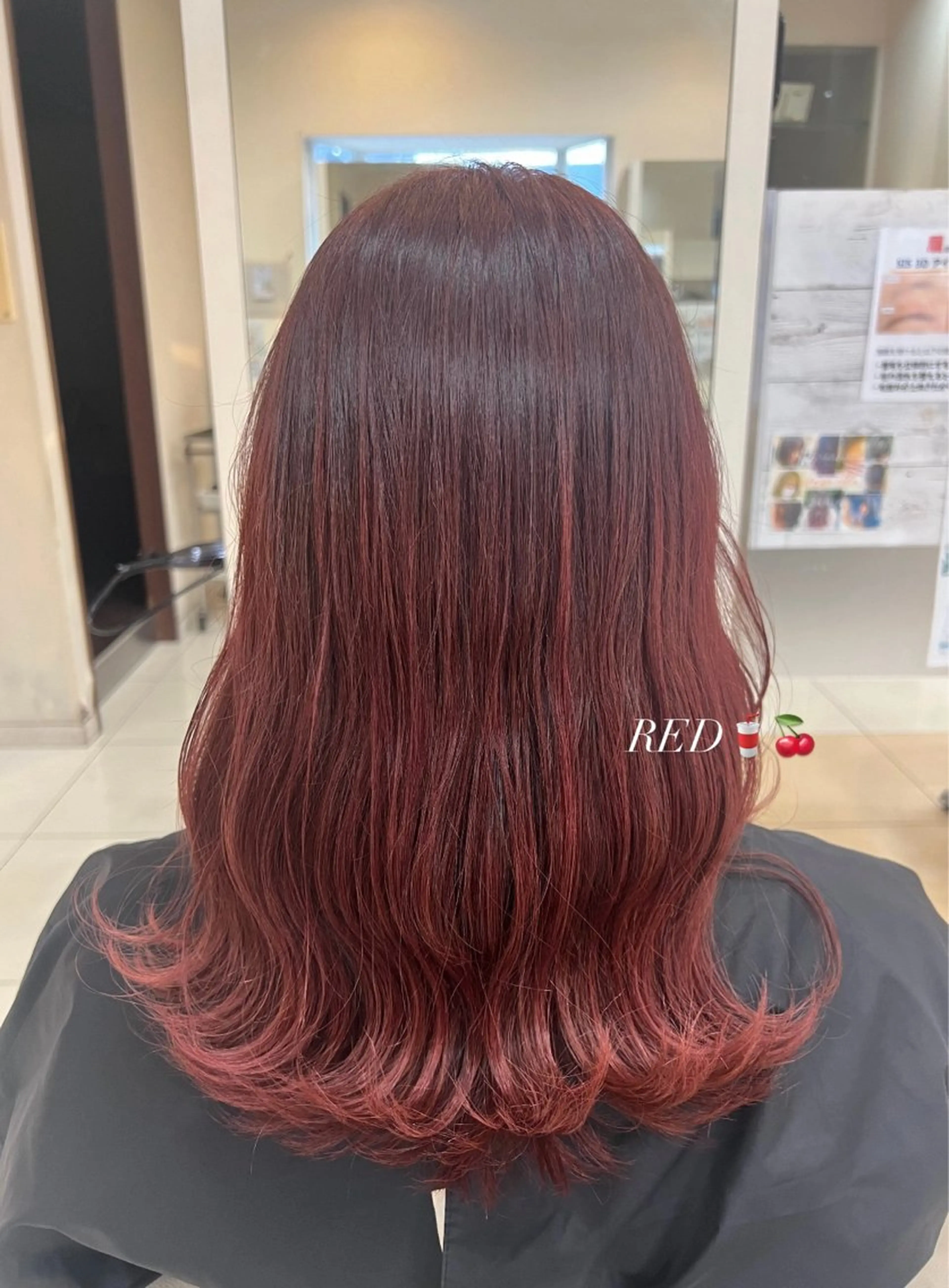 ロング カラー ヘアアレンジ 友田 未来のヘアスタイル