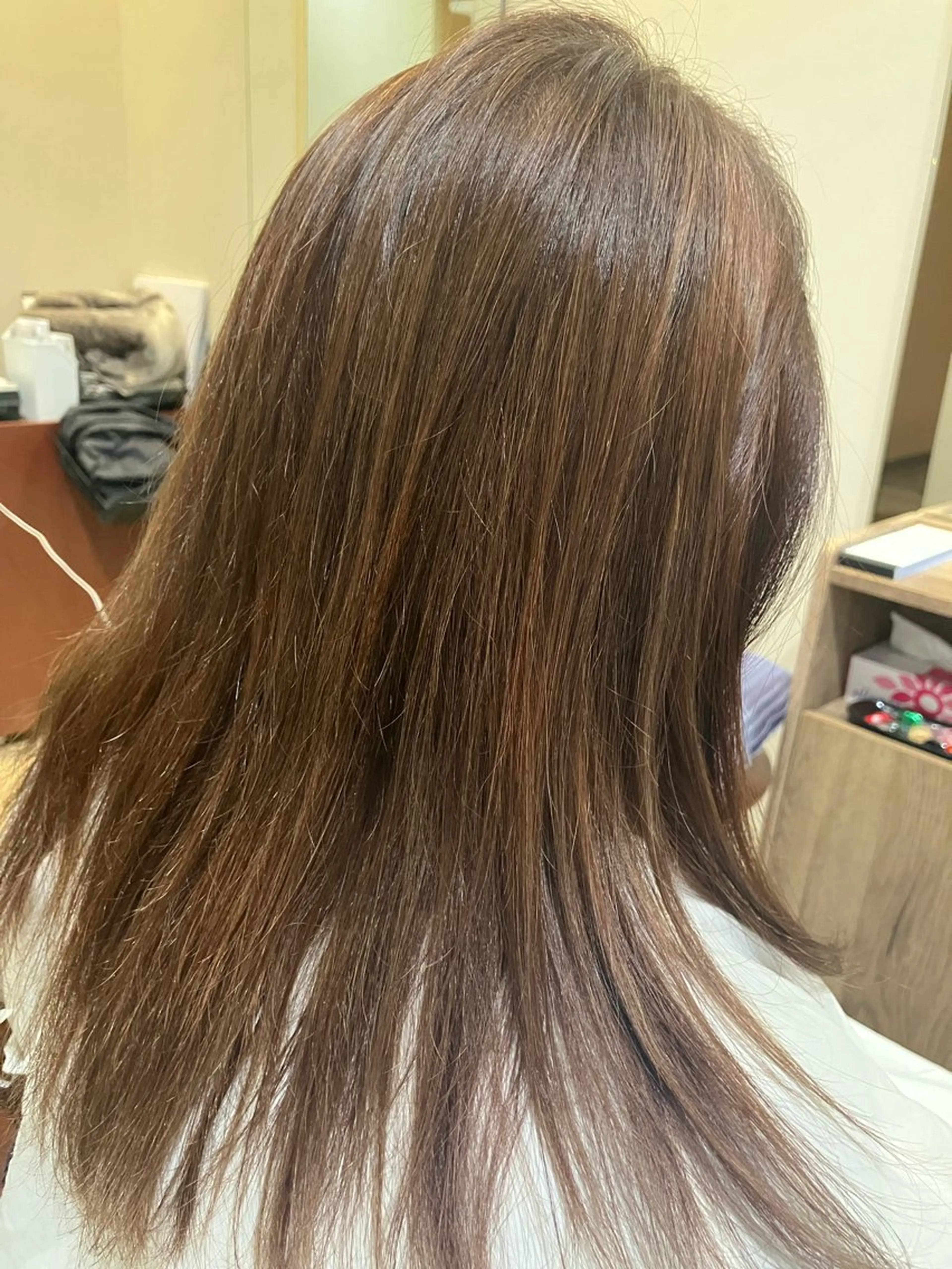 カラー ブリーチ ヘアカラー トリートメント salon C ヤマダのヘアスタイル