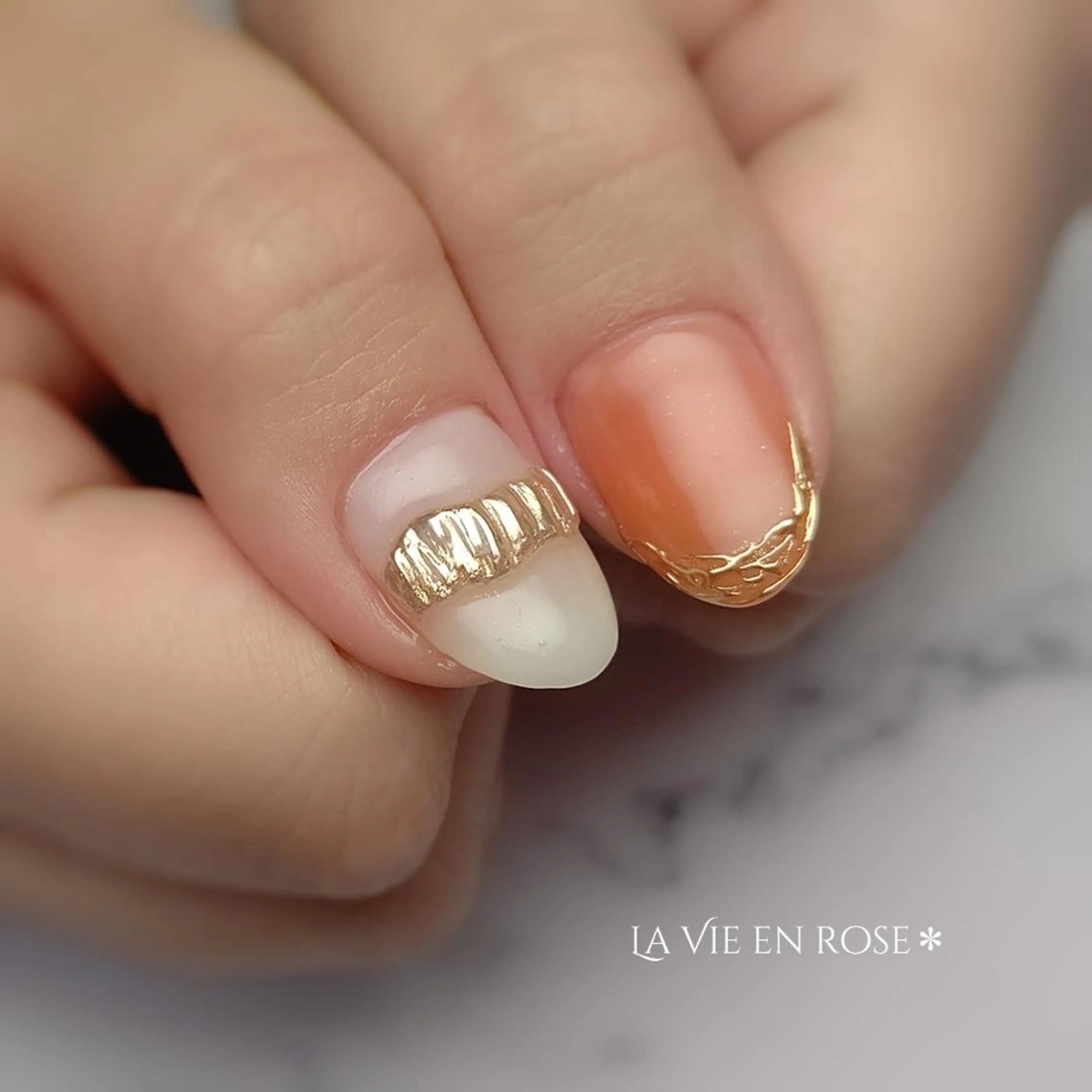 ミディアム ラヴィアン ローズのネイルデザイン