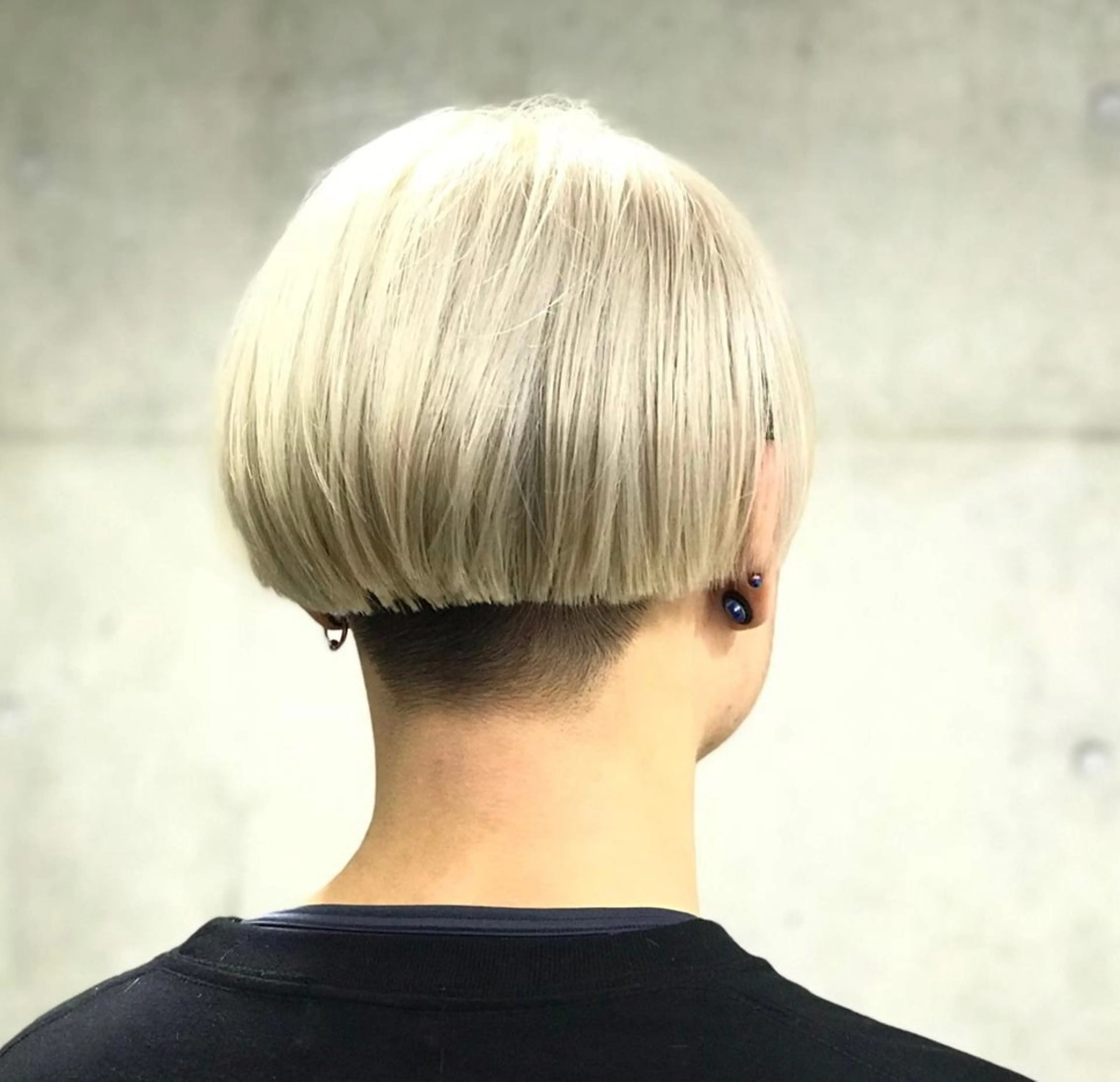 ショート カラー カット 小笠原 悠斗のヘアスタイル