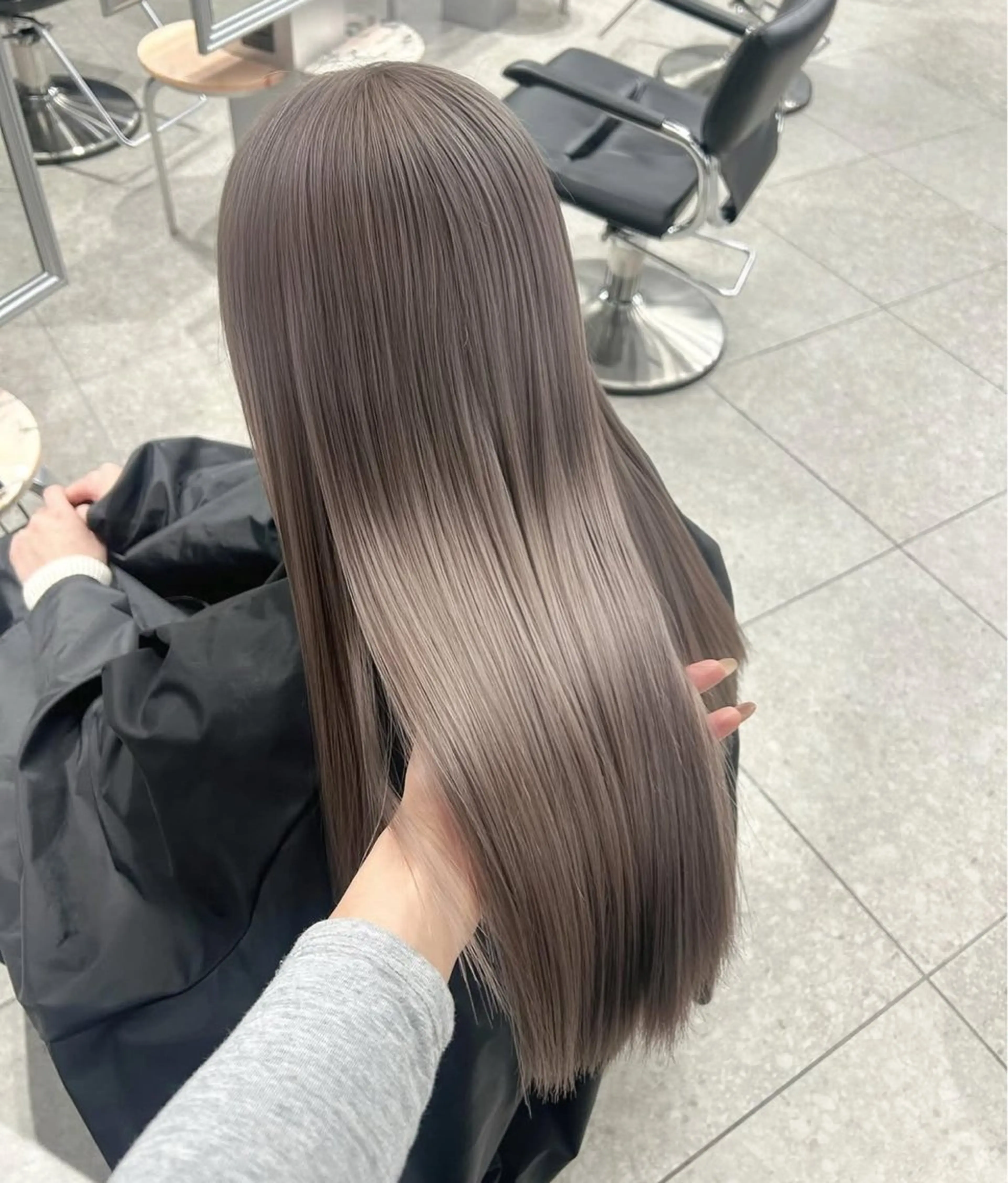 ロング カラー ヘアカラー トリートメント PELE ハイトーン 児玉 大翔のヘアスタイル