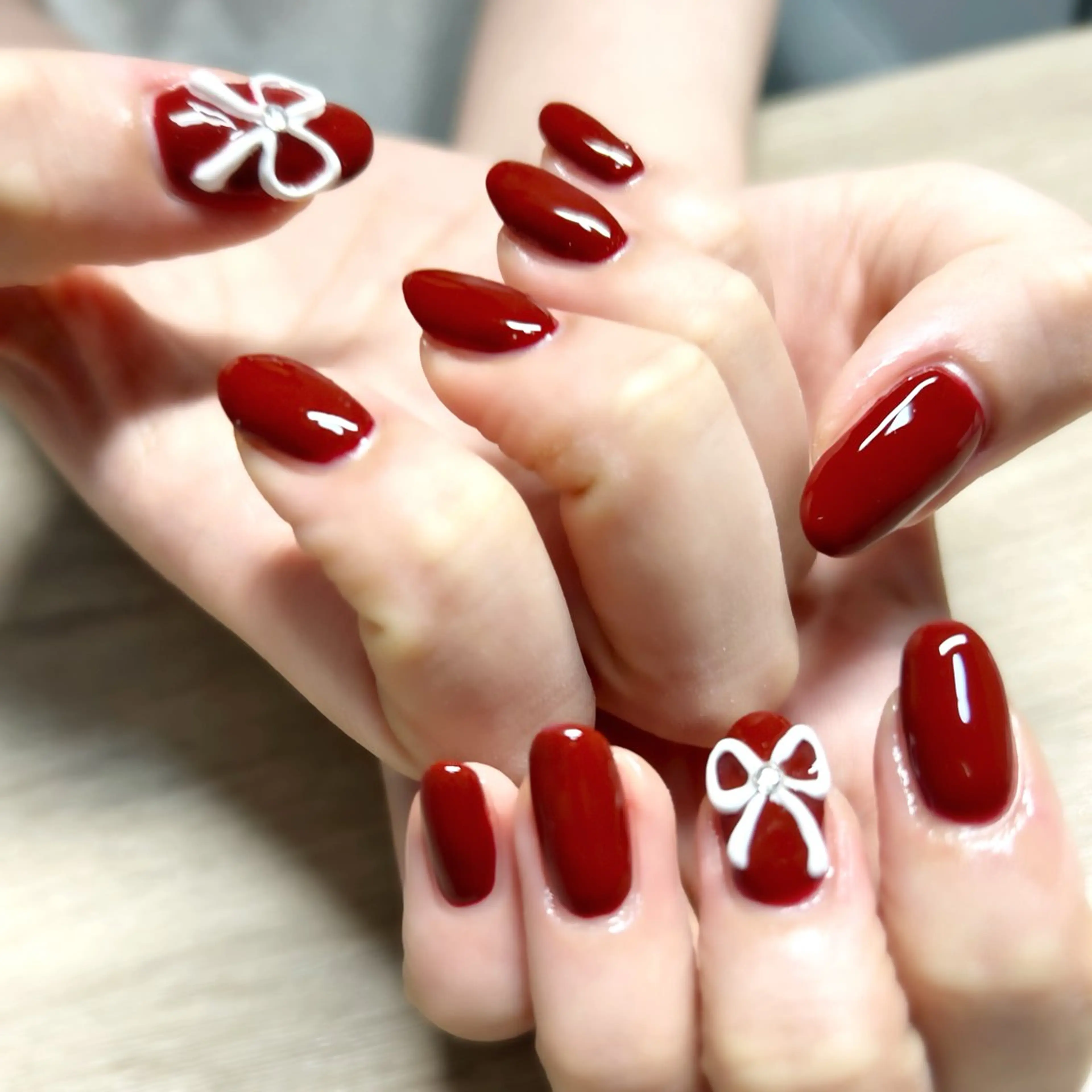 ネイル ワンカラーネイル リボン ハンドネイル yamane de  salonのネイルデザイン