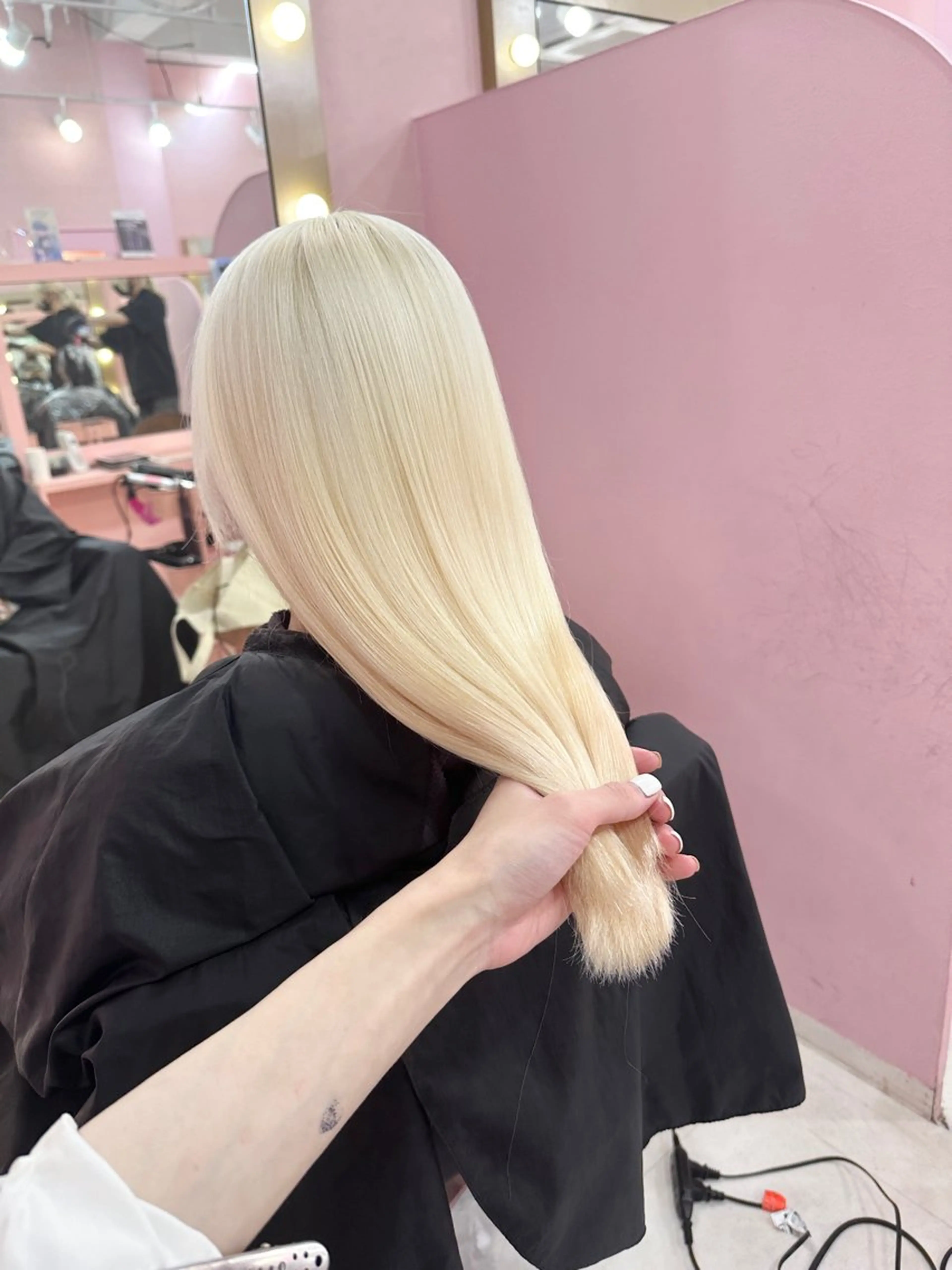ショート カラー ベージュカラー ブリーチ 抜きっぱなしブロンド ブロンド 透明感カラー ヘアカラー トリートメント ❄️💛エクステ ブリーチ❄️yukiのヘアスタイル
