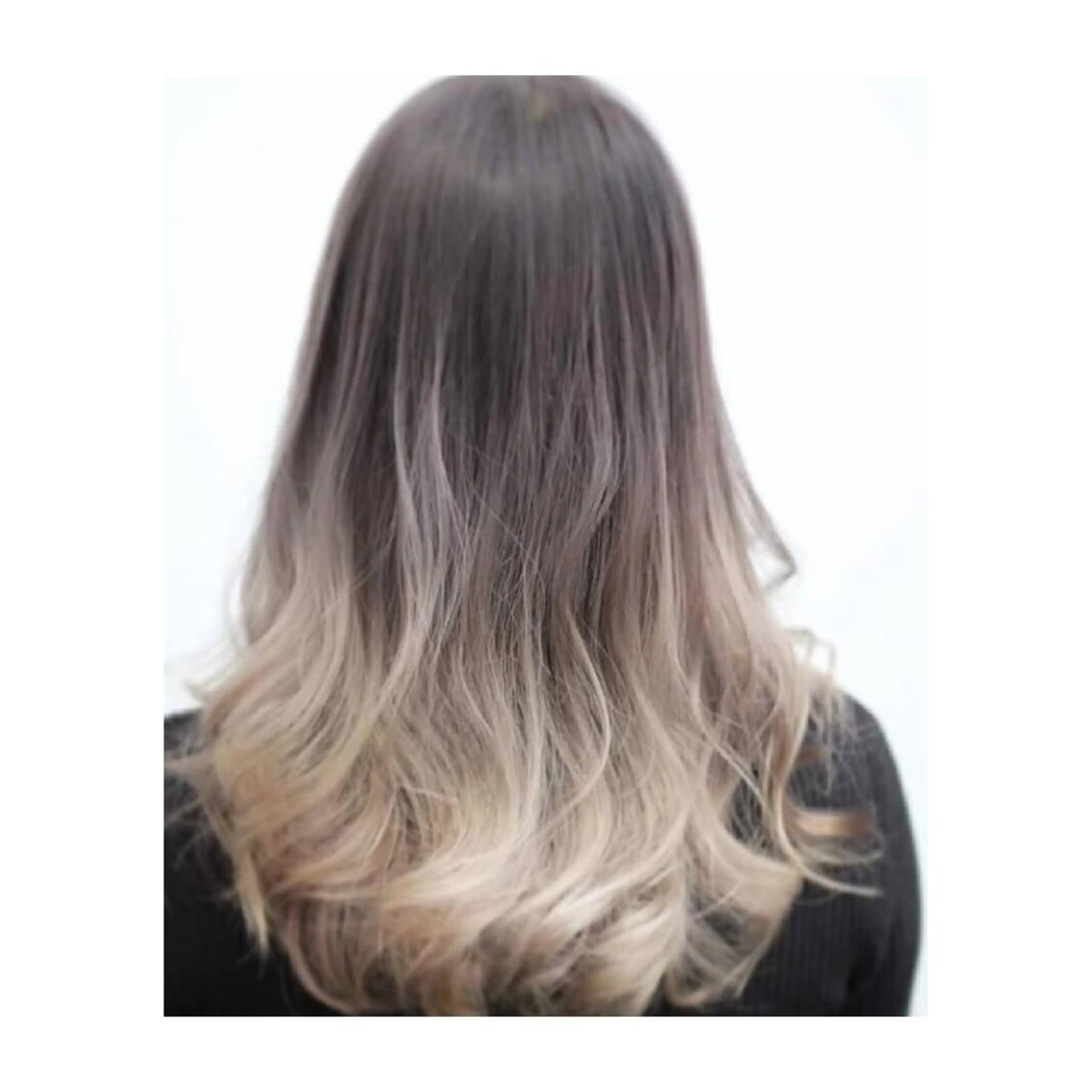 ロング カラー グラデーションカラー 髪にドラマを。biscohair所属・biscohair 髪にドラマを。のヘアスタイル