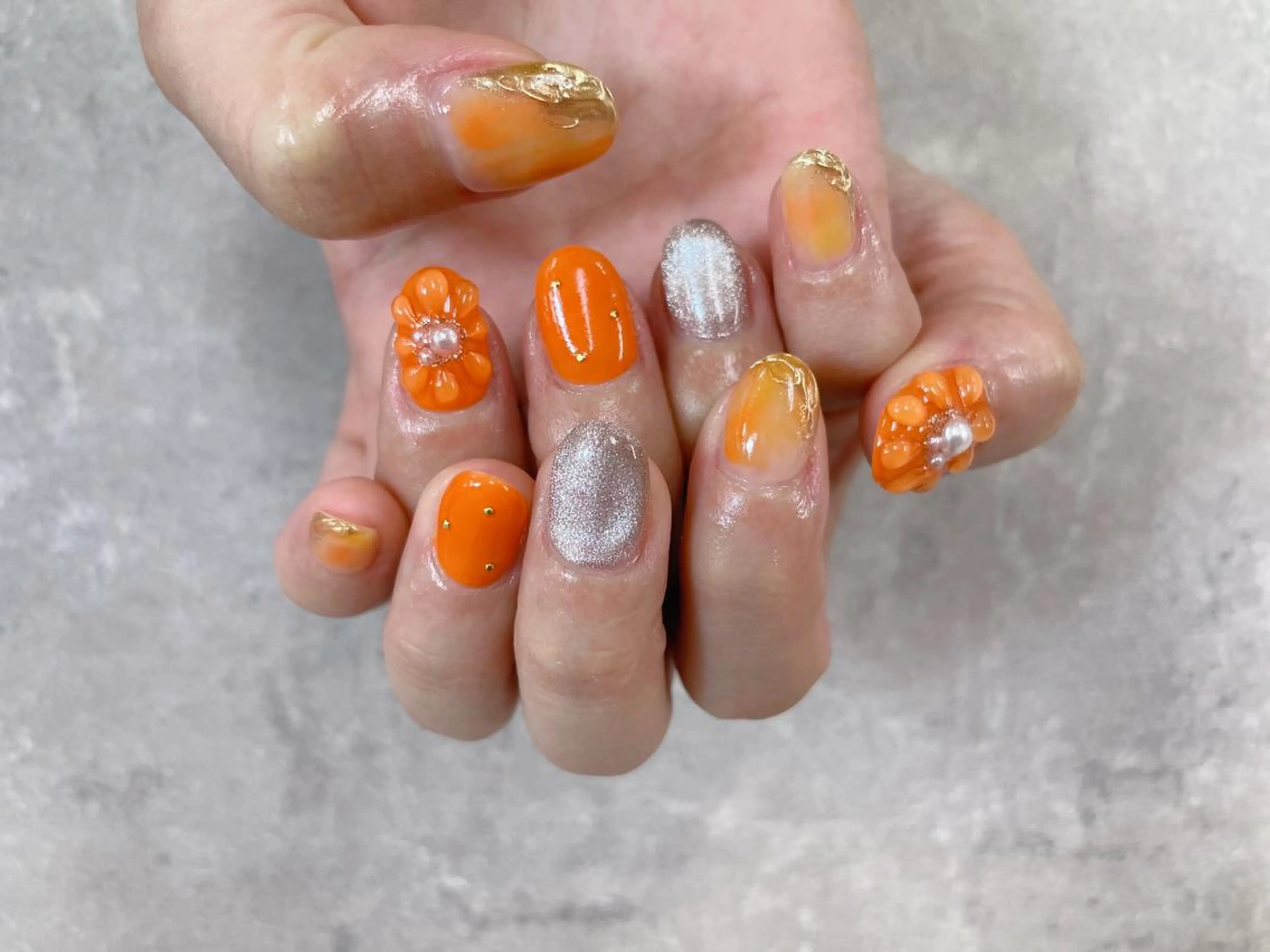 ネイル フラワーネイル マグネットネイル ミラーネイル ニュアンスネイル ぷっくりネイル ハンドネイル foglia❁﻿. ⌇﻿imamuraのネイルデザイン