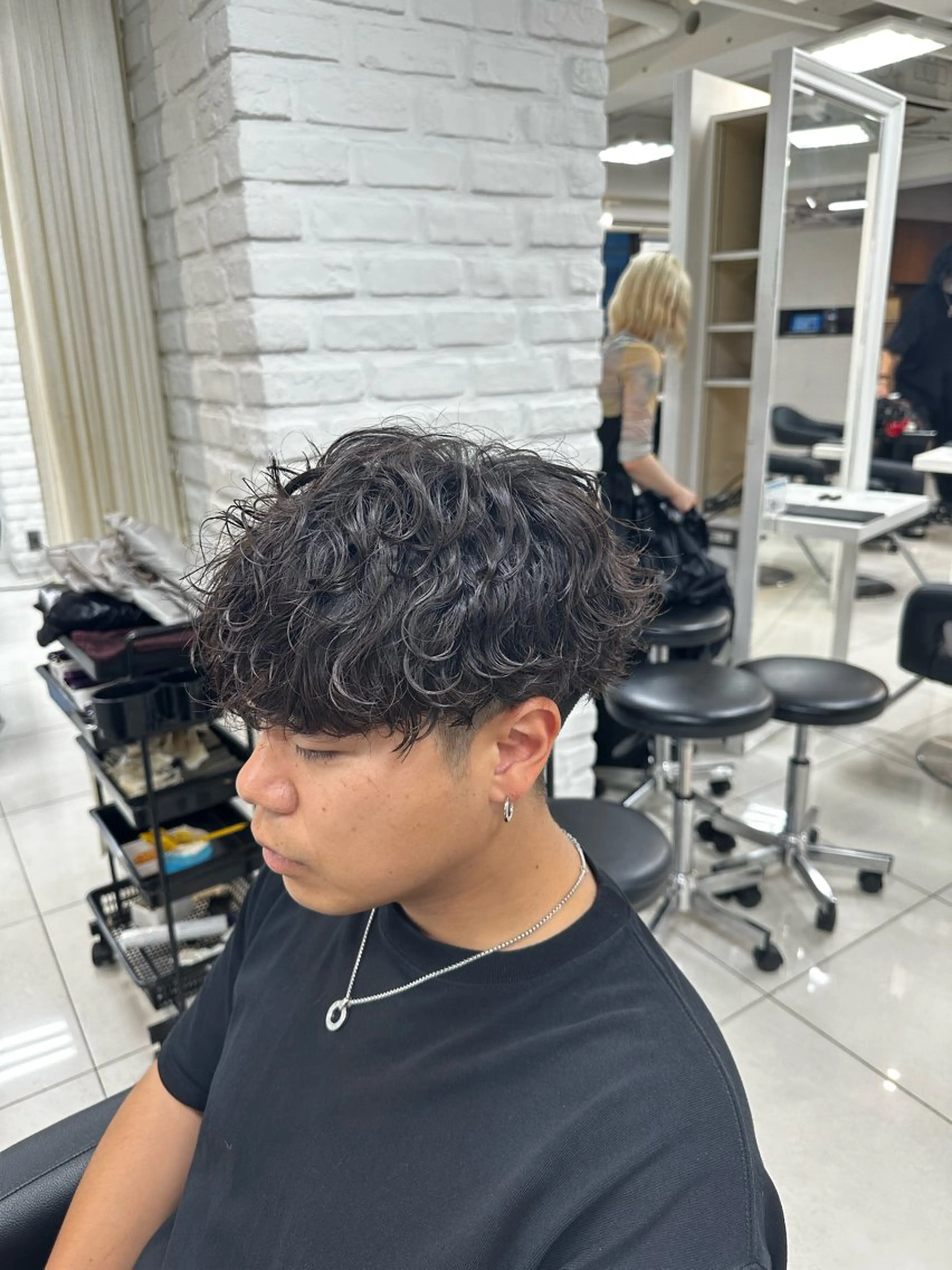 ショート パーマ メンズ メンズパーマ 波巻きパーマ カット パーマ トリートメント フェザーパーマ職人 🪶ryosukeのヘアスタイル