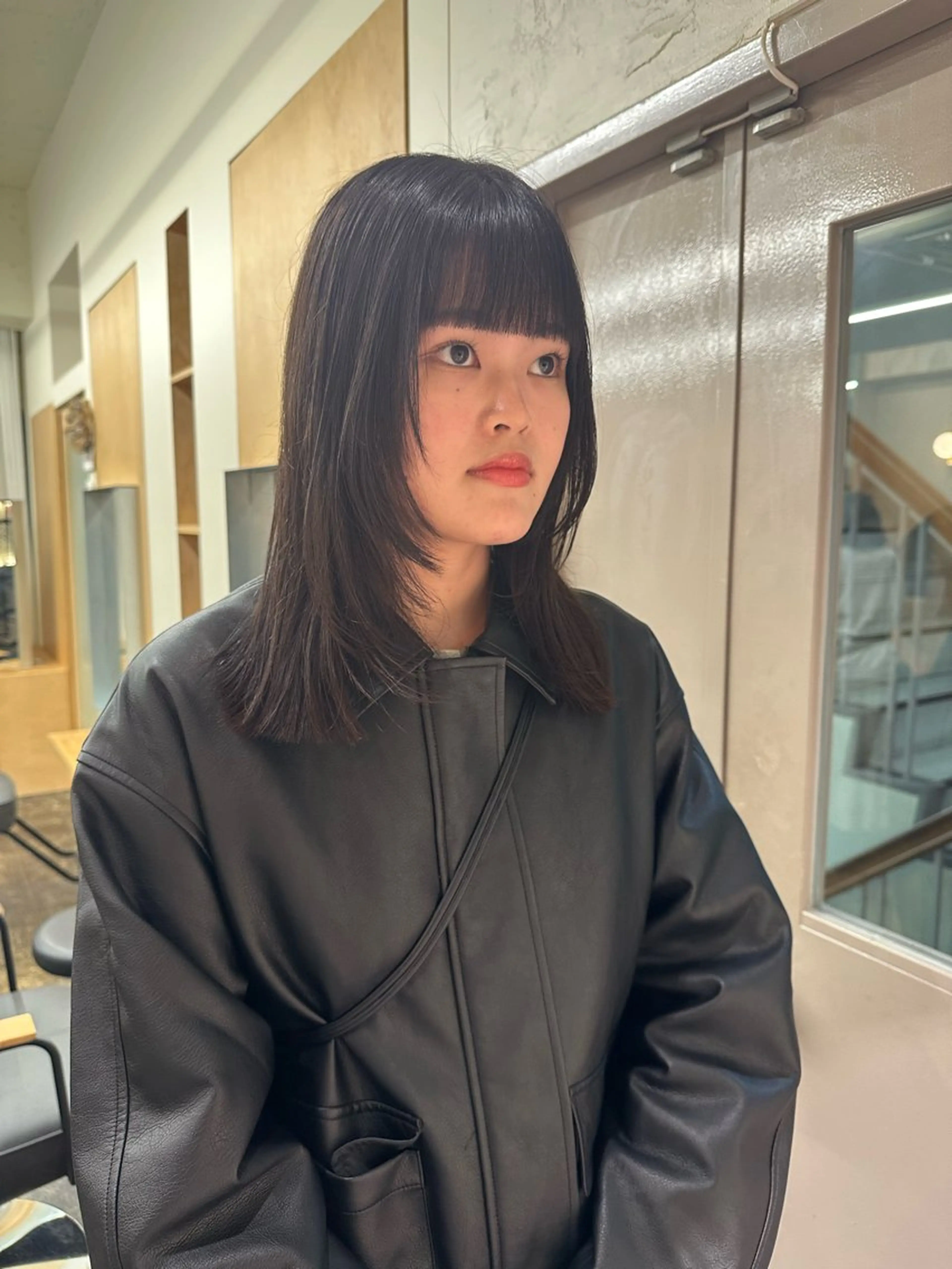ミディアム カラー ミディアムレイヤー レイヤーカット カット ヘアカラー トリートメント yupi🐈‍⬛ ベージュ/レイヤーのヘアスタイル