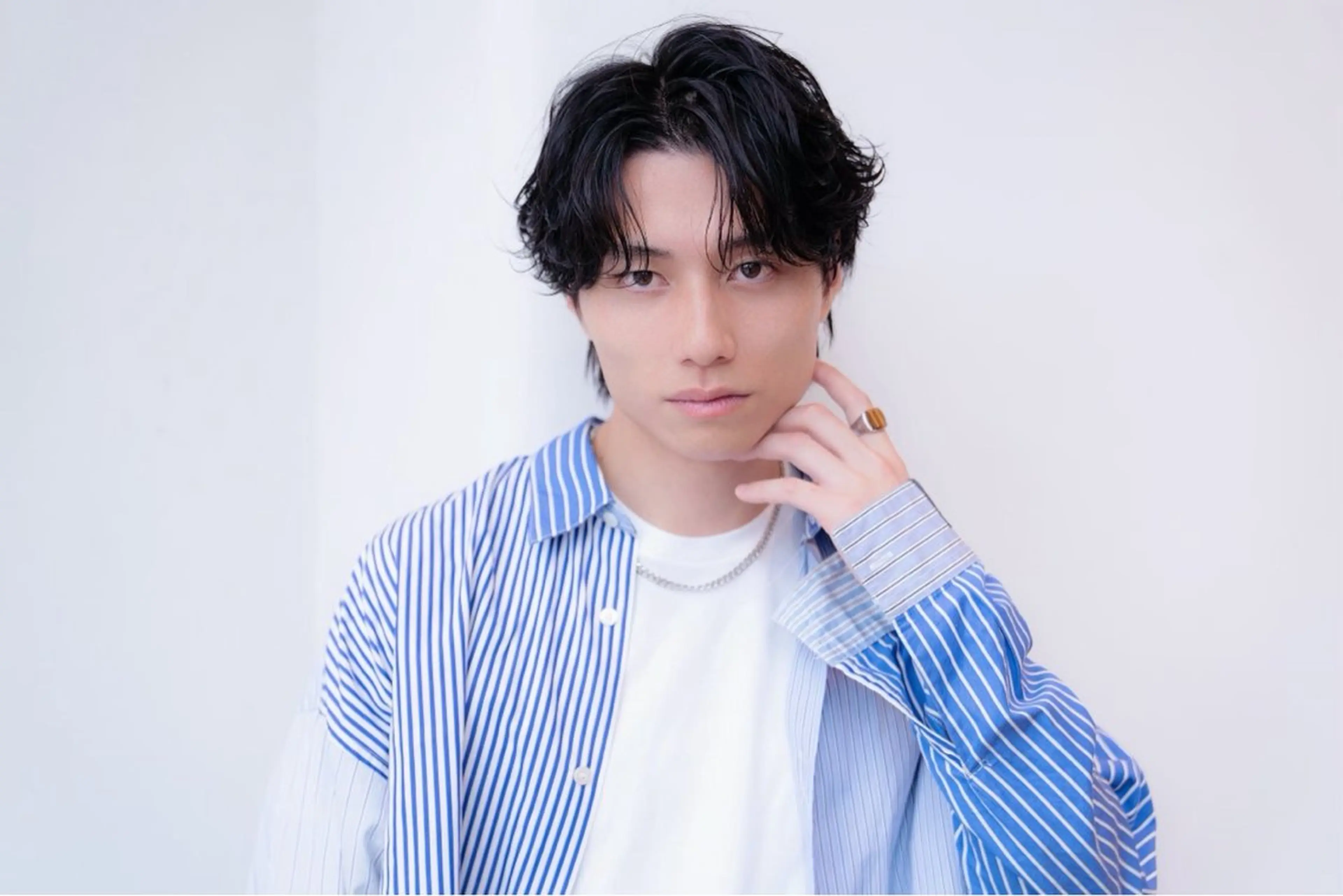 ショート メンズ センターパート 学生（メンズ向け） 学生 韓国ヘア顔周りカット そーた/渋谷駅のヘアスタイル