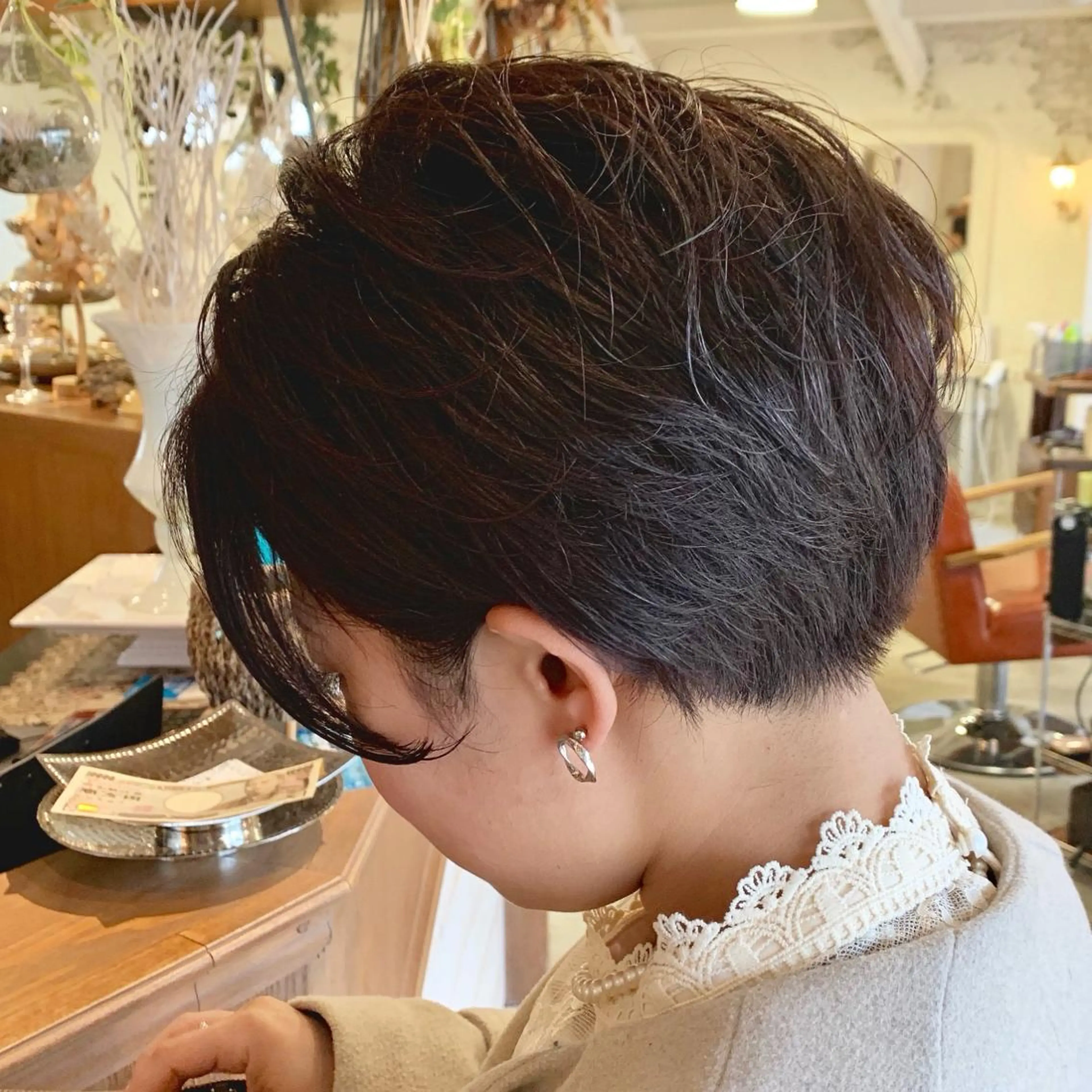 ショート カラー pomie所属・倉持美雪 ＊幸せの伝導師＊のヘアスタイル