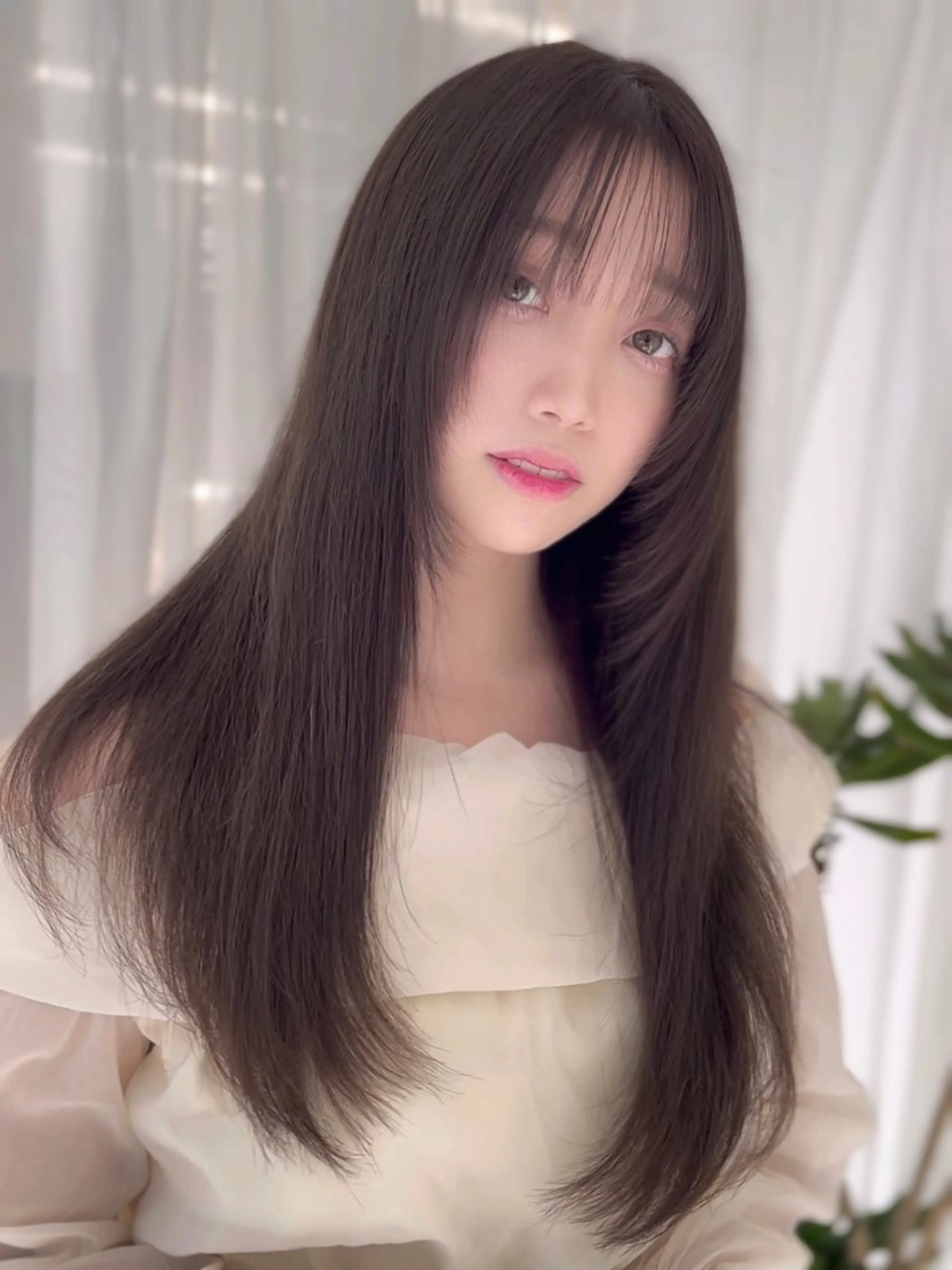 セミロング カラー パーマ ヘアアレンジ メンズ メンズ韓国風 イルミナカラー 髪質改善 韓国風ヘア レイヤーカット 韓国ヘア×顔まわり 🇰🇷和知拓郎のヘアスタイル