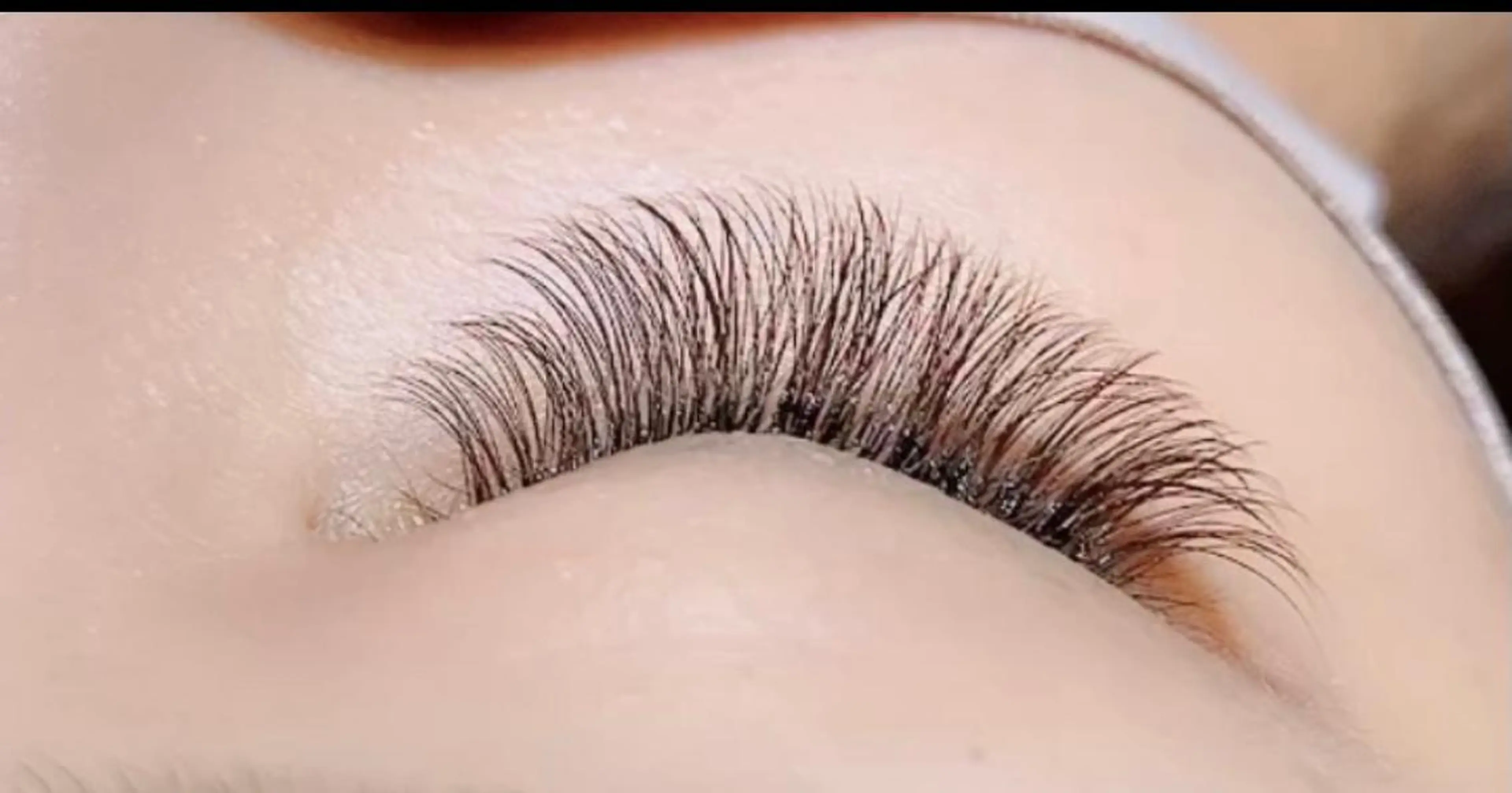 マツエク・マツパ ボリュームラッシュ amis by air amis eyelash所属・アミスアイラッシュ 清光美弥子のマツエク・マツパデザイン