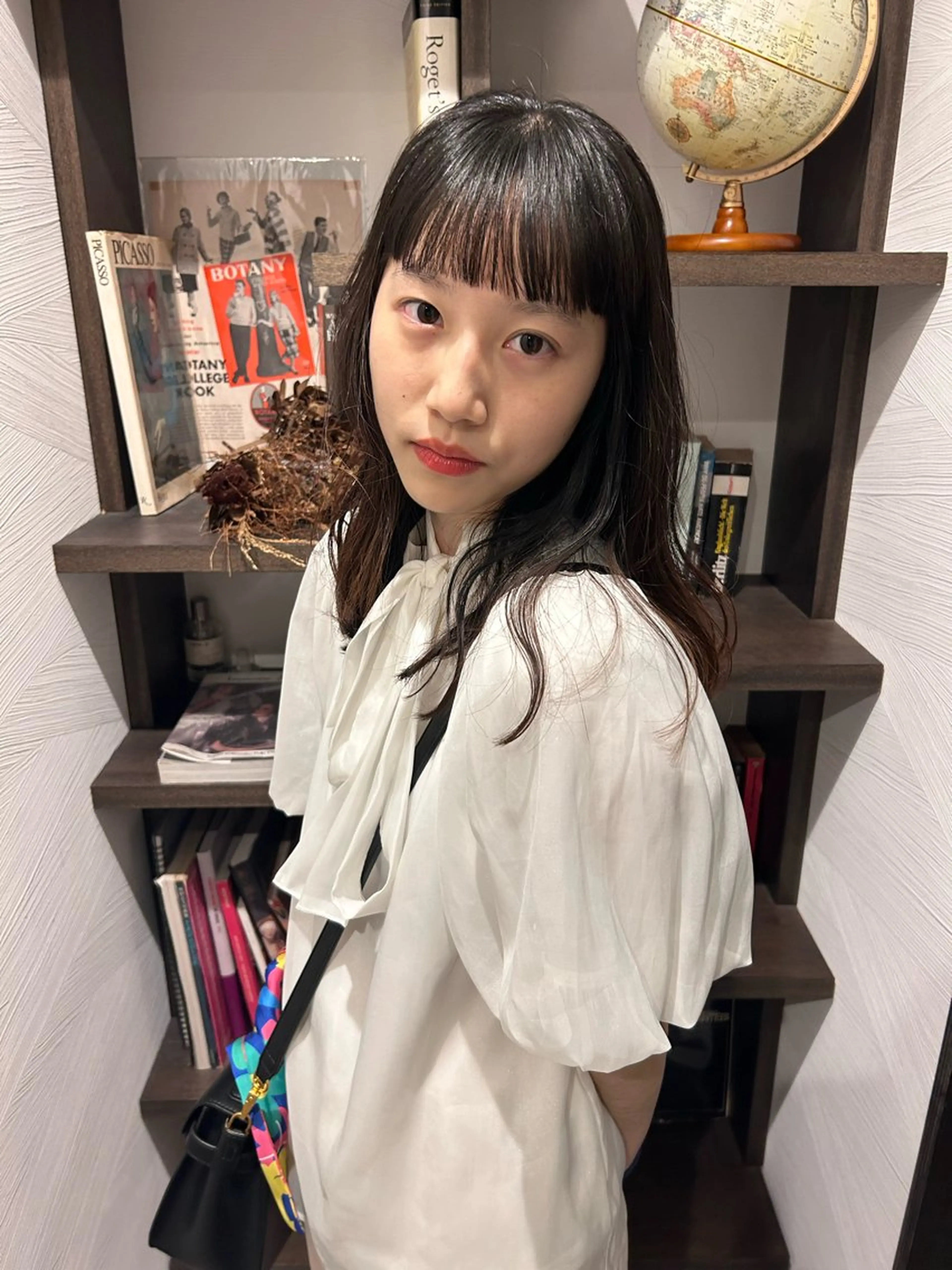 セミロング カラー ワイドバング sugino miyuuのヘアスタイル