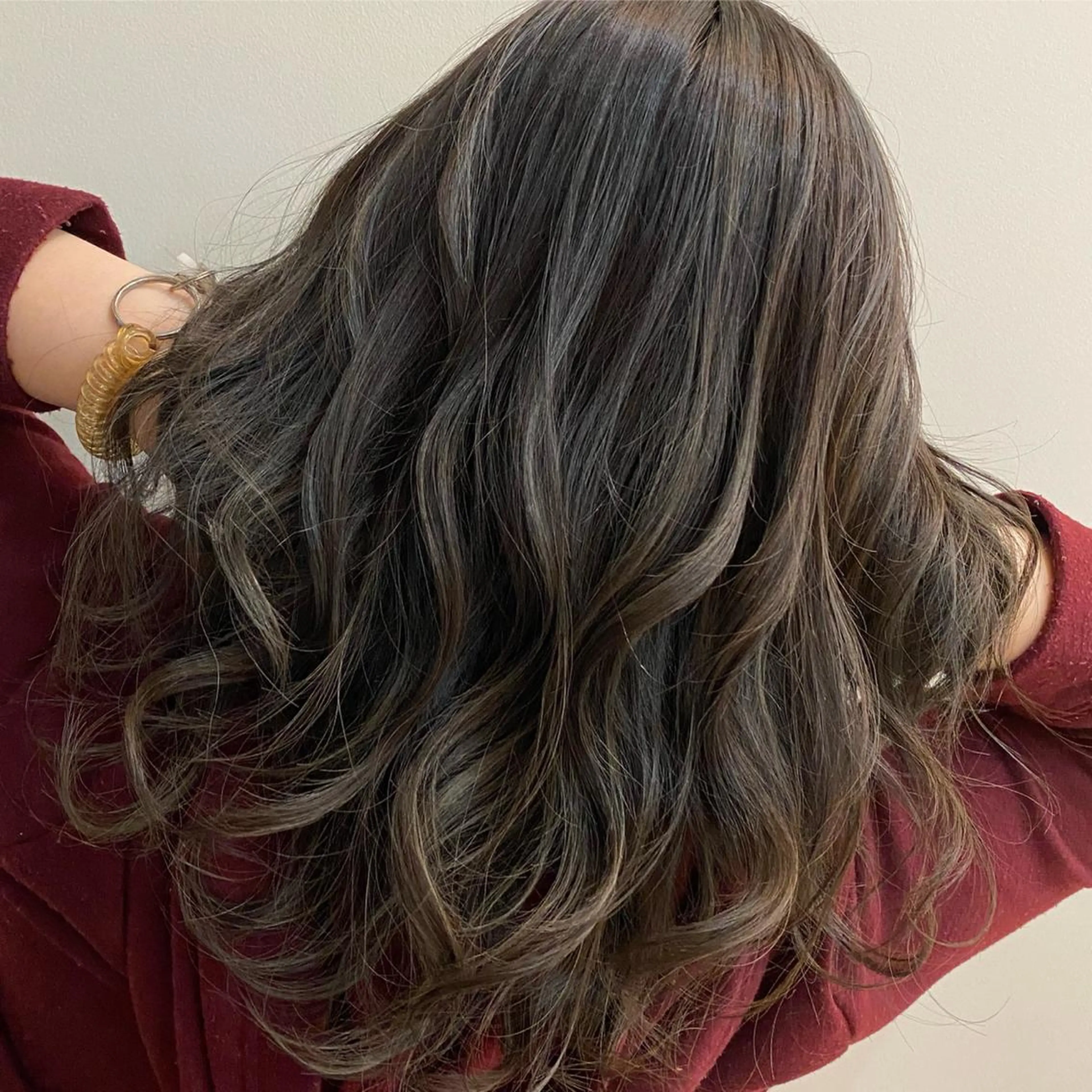 セミロング ハイライト ヘアカラー トリートメント ジェニファー ✂︎TOMOKI✂︎のヘアスタイル