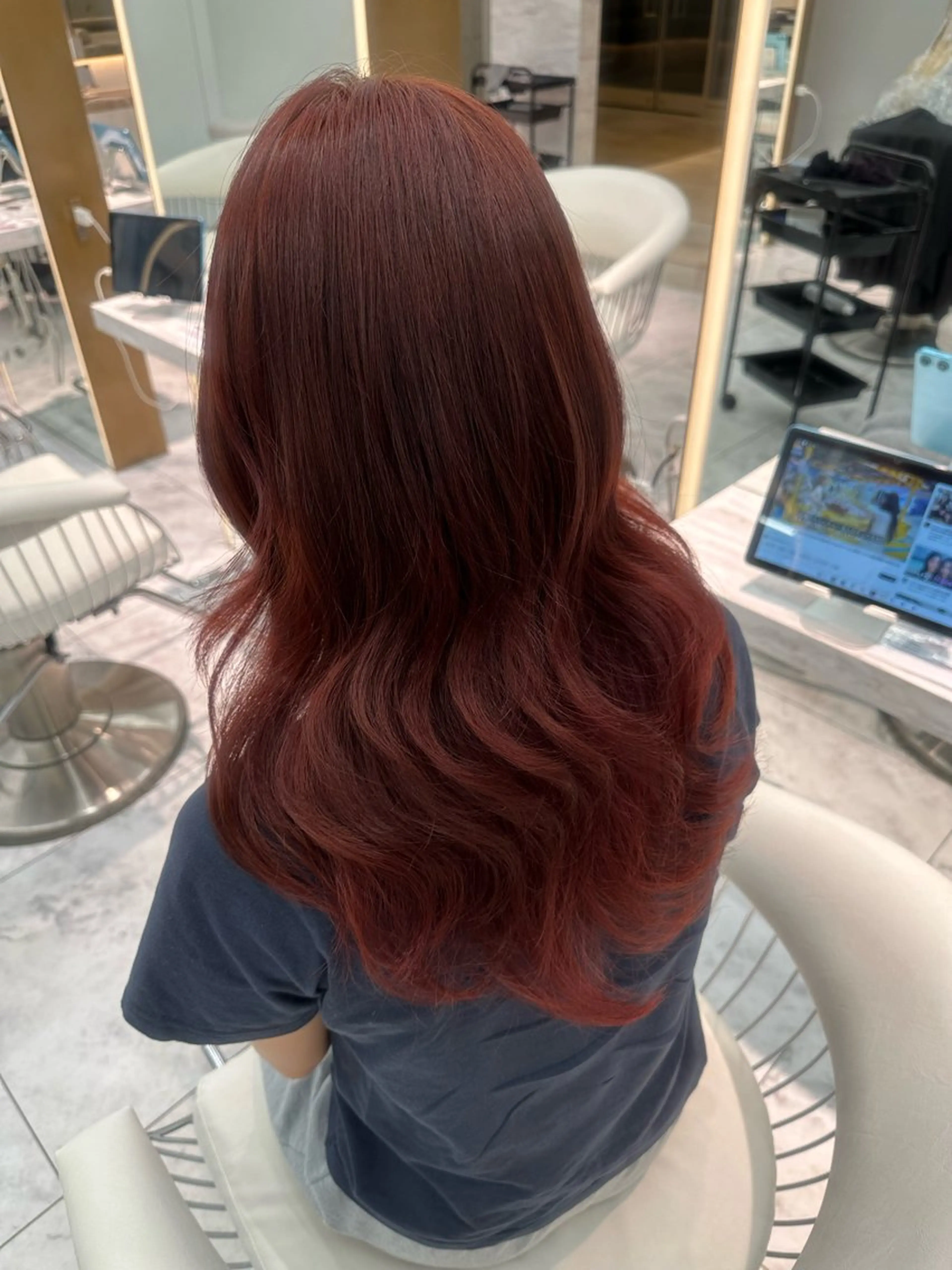ロング カラー ブリーチ ブリーチなしカラー レッドカラー ヘアカラー 🍒楓🍒北九州1 艶カラー作る人🎨のヘアスタイル