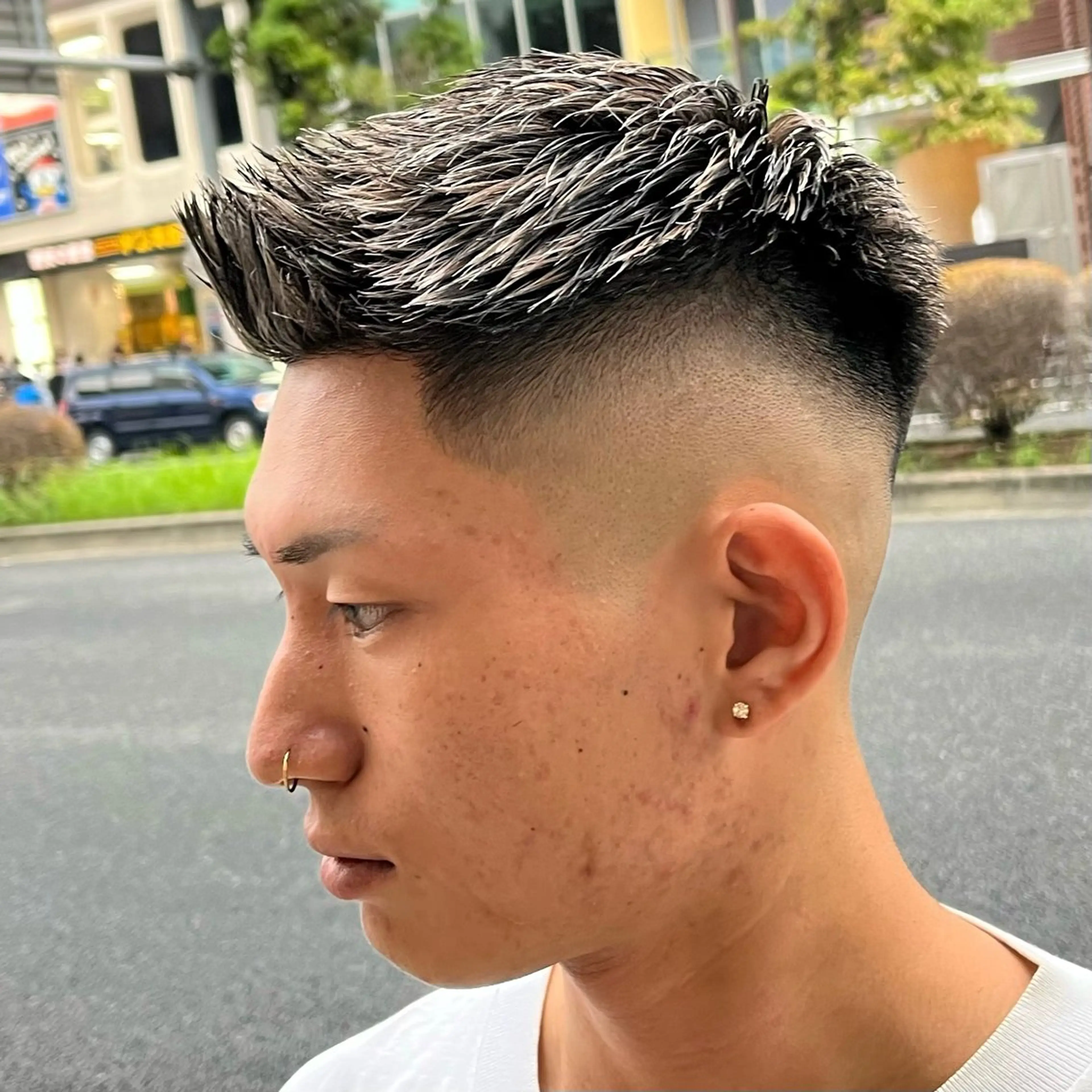 ショート カラー メンズ フェードカット メンズハイライト メンズメッシュ メンズパーマ スキンフェード カット ヘアカラー 立川/メンズパーマ 厚進太郎のヘアスタイル