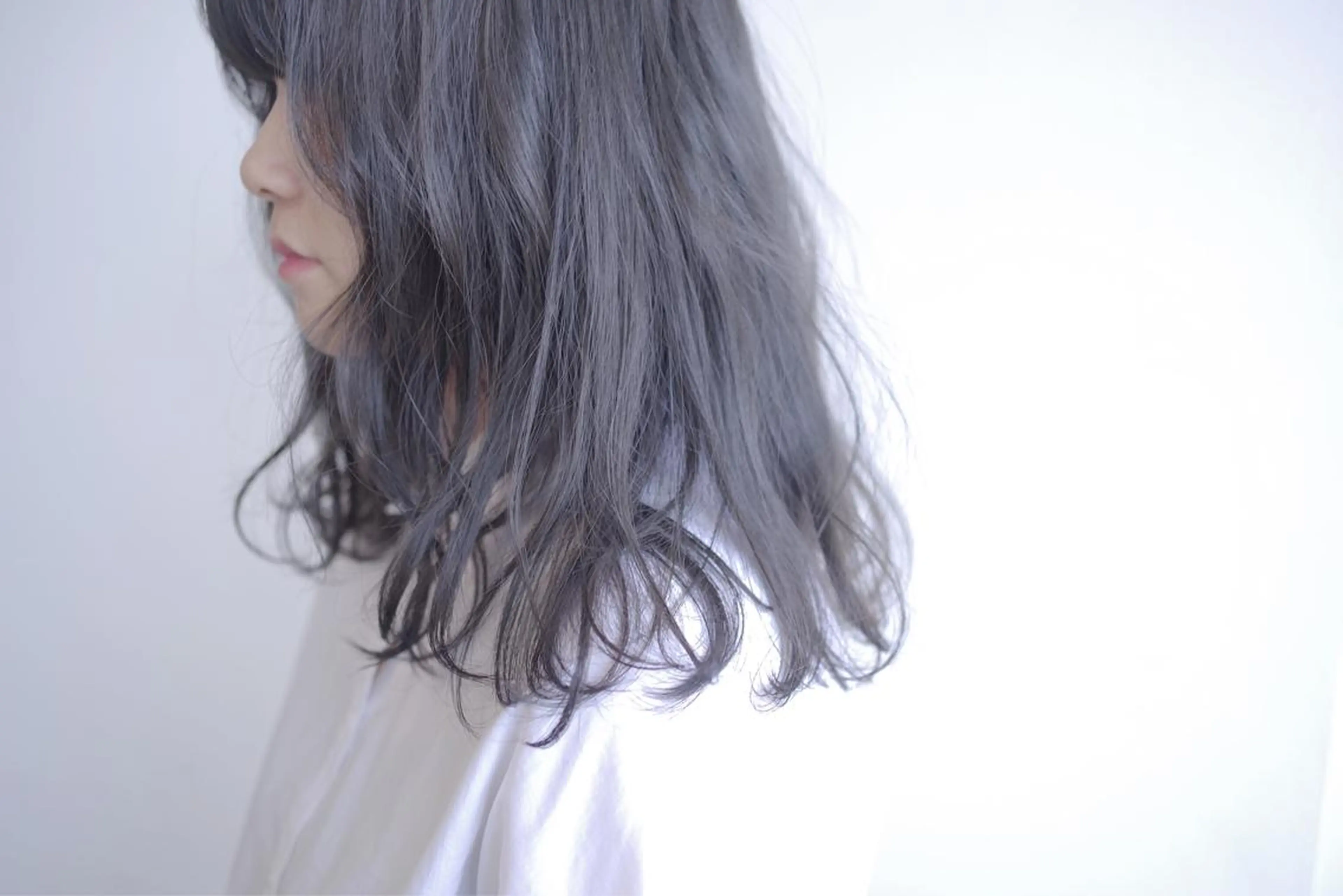 セミロング カラー ヘアアレンジ ブルーカラー ブルージュ マンツーマン施術🦋 ayajuのヘアスタイル