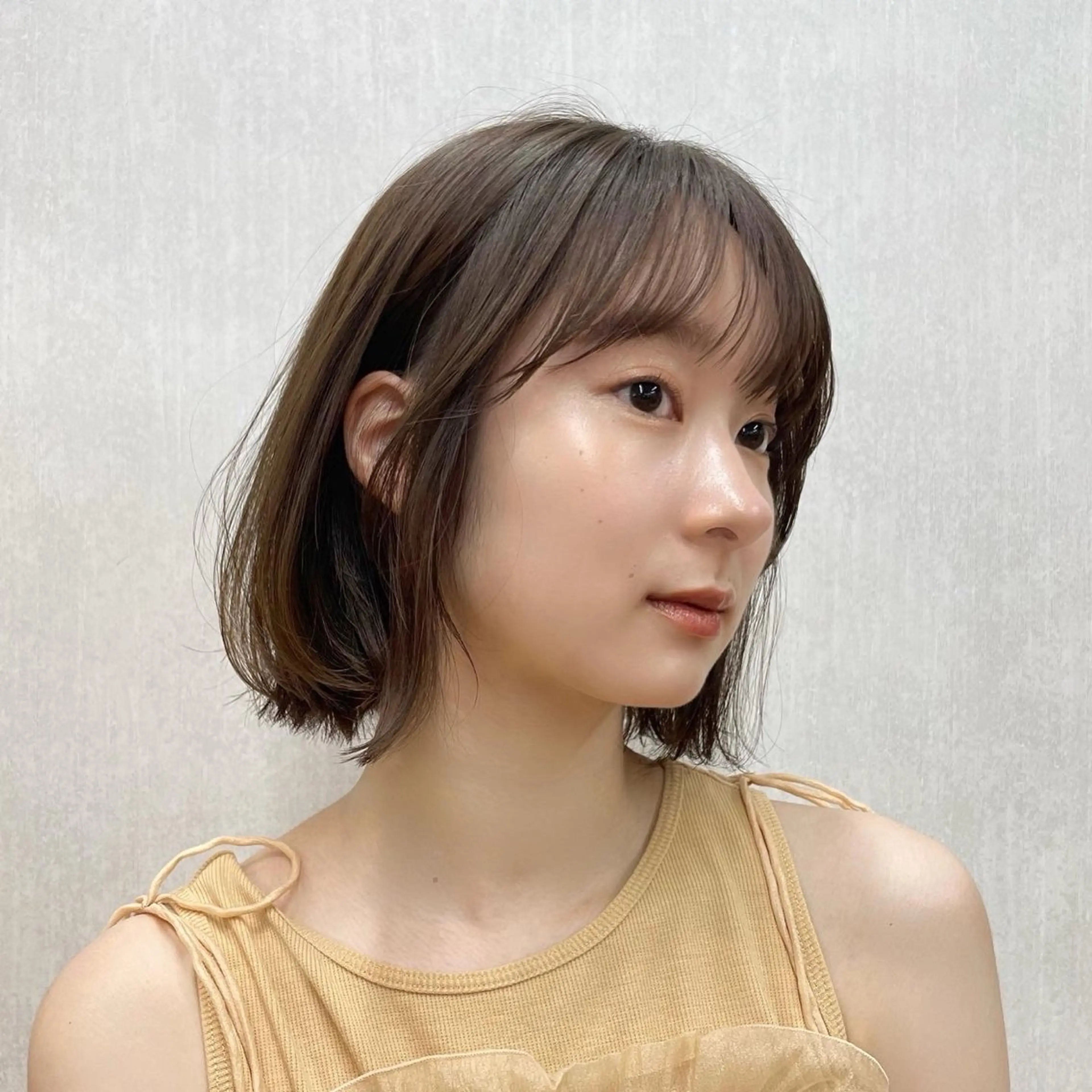 ミディアム 顔まわり/レイヤー/ 透明感/まいな🥨のヘアスタイル